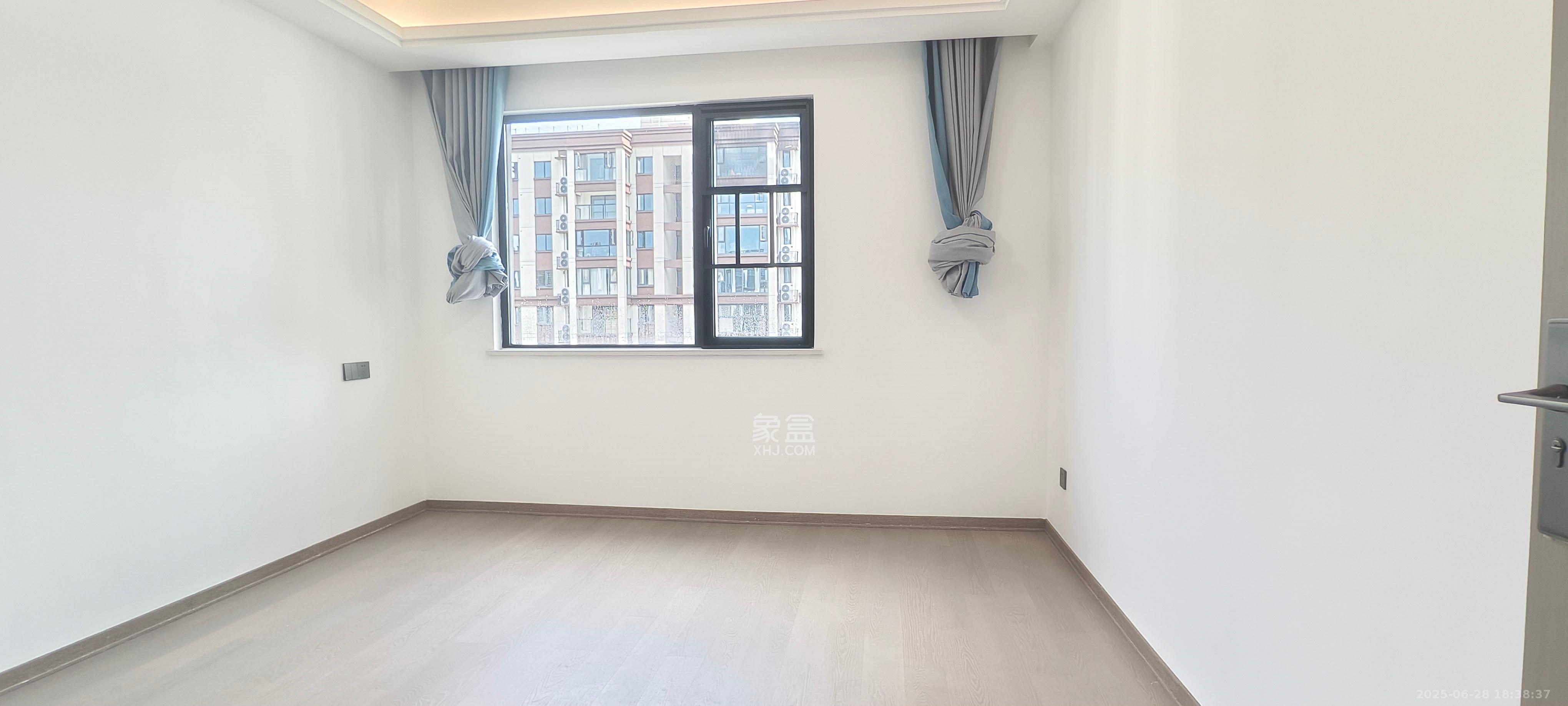 金富湘江悦城  5室2厅1卫    3900.0元/月 金富湘江悦城  5室2厅1卫    3900.0元/月室内图