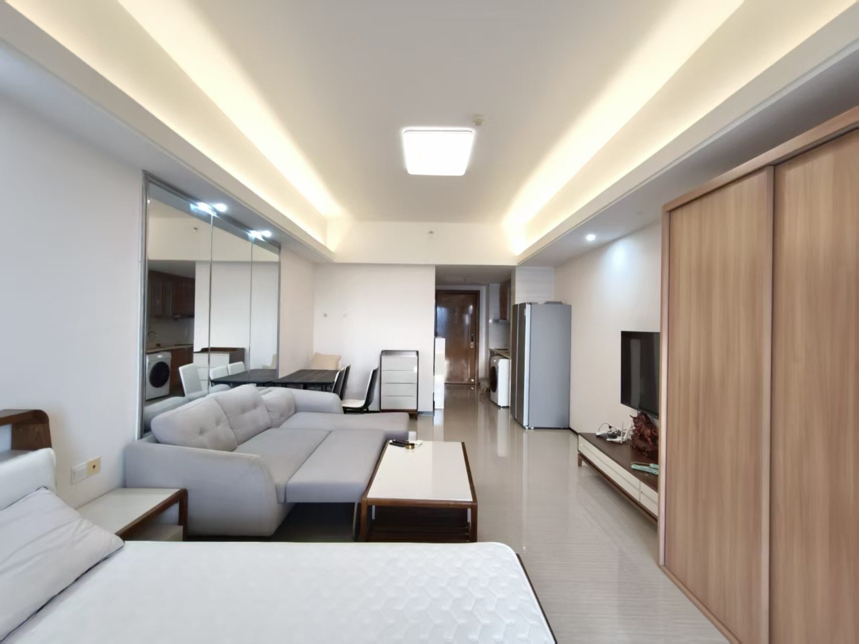 恒大外滩  1室1厅1卫   2300.00元/月室内图