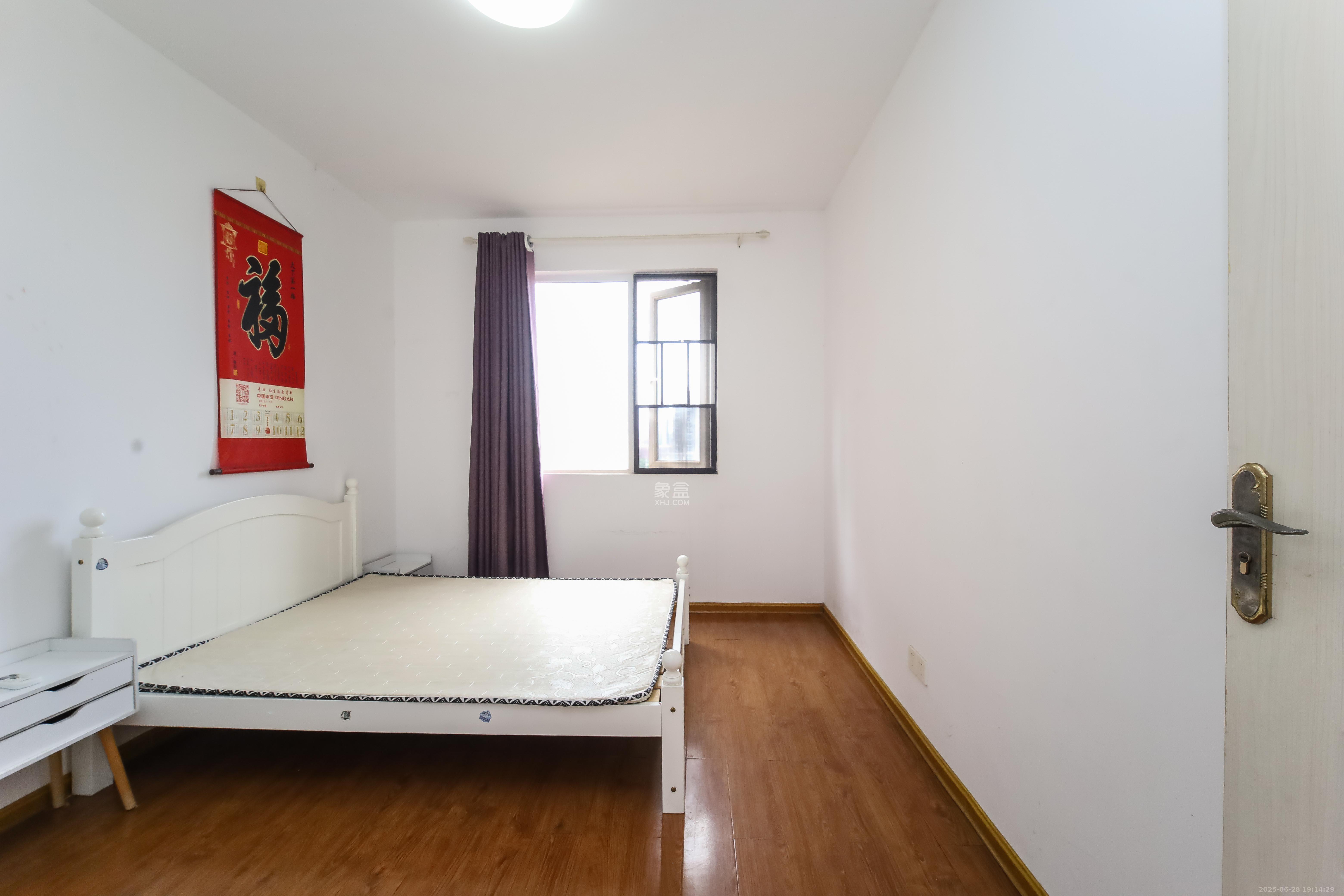 金地格林公馆  3室2厅1卫    86.8万卧室