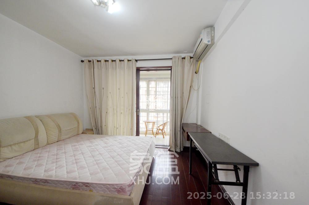 福乐康城 4室2厅1卫 3600.0元/月 福乐康城 4室2厅1卫 3600.0元/月室内图