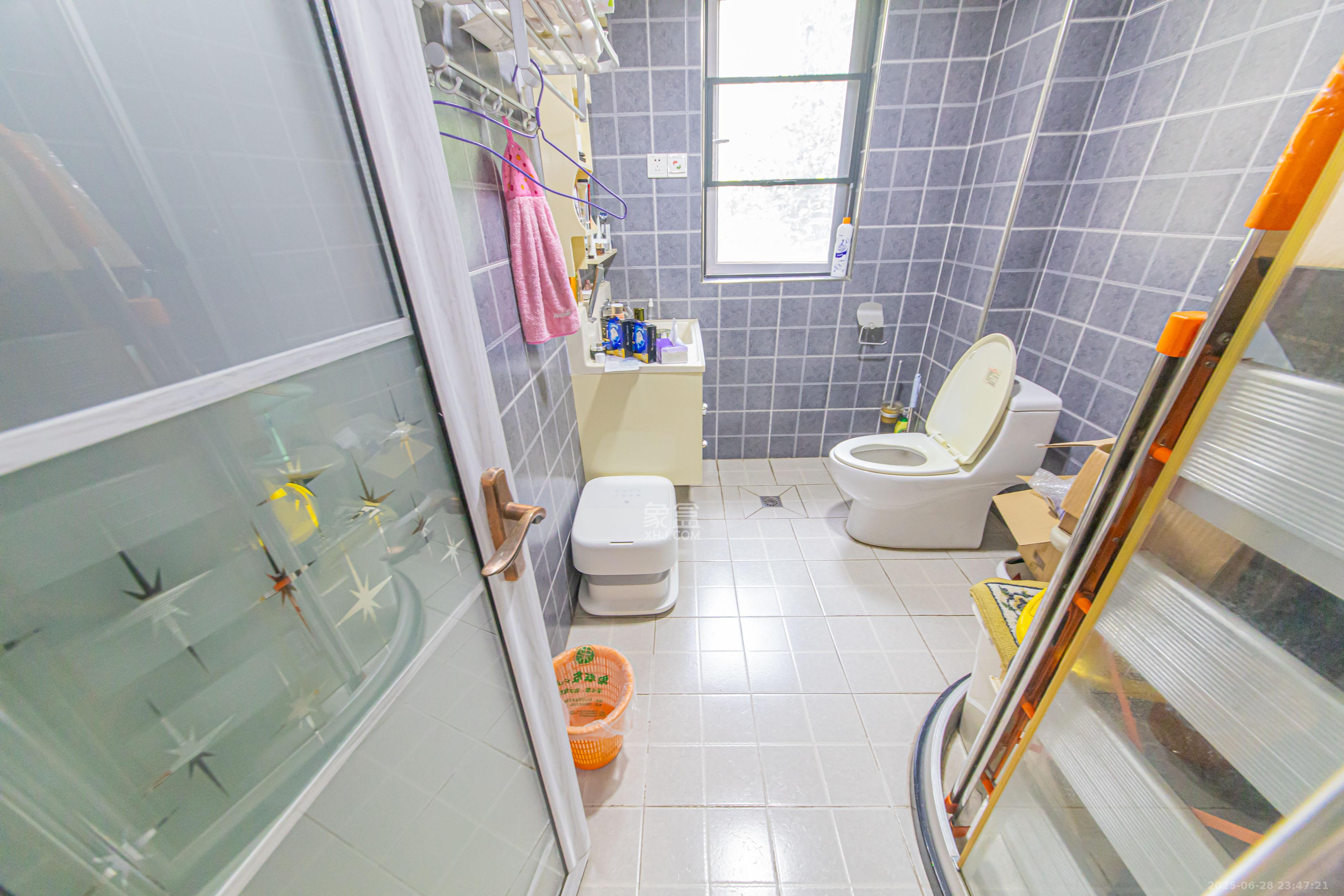 中建芙蓉嘉苑  3室2厅1卫    100.0万 中建芙蓉嘉苑  3室2厅1卫    100.0万卫生间