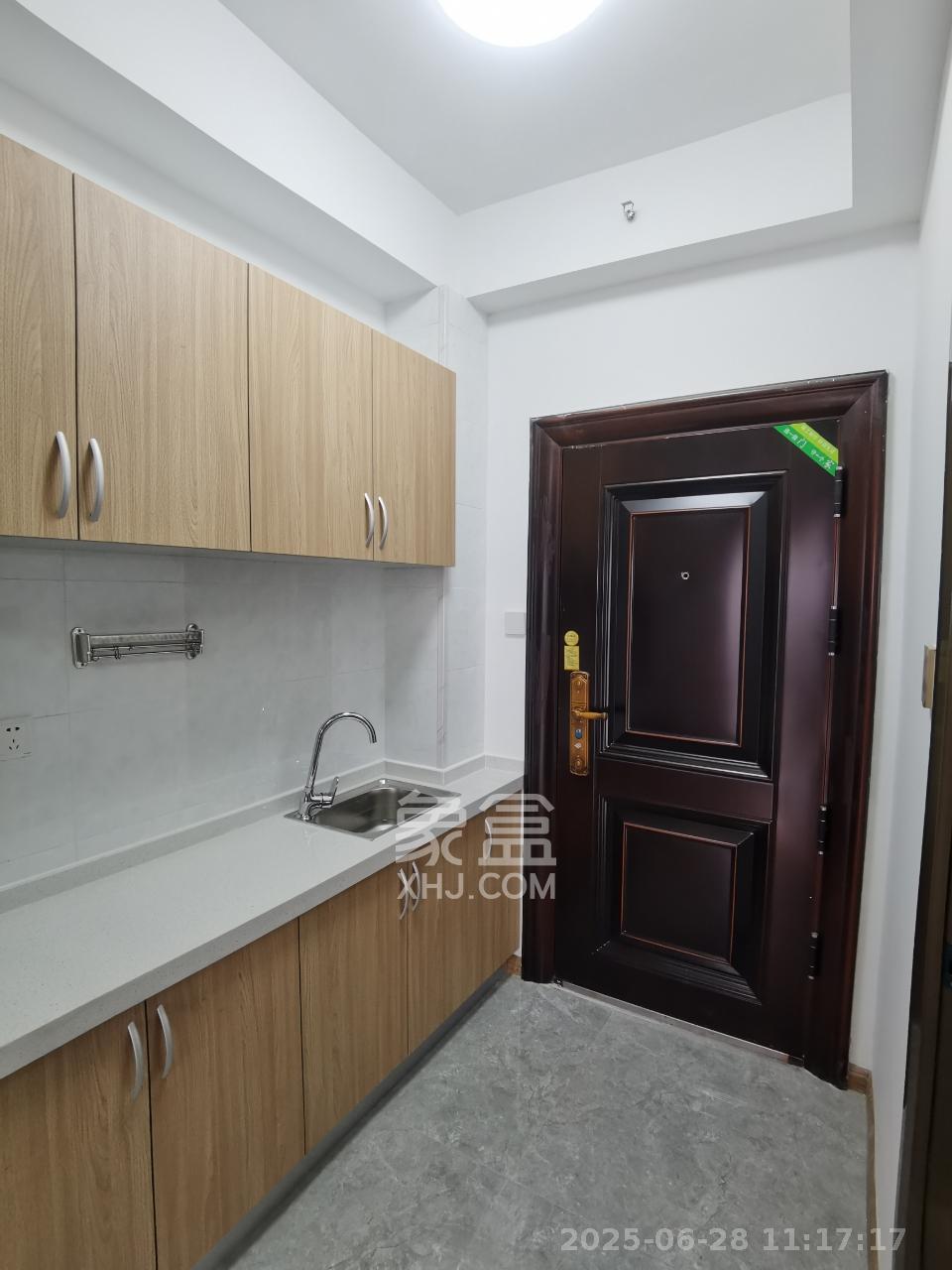 复地星光天地 1室0厅0卫 1700.0元/月 复地星光天地 1室0厅0卫 1700.0元/月室内图