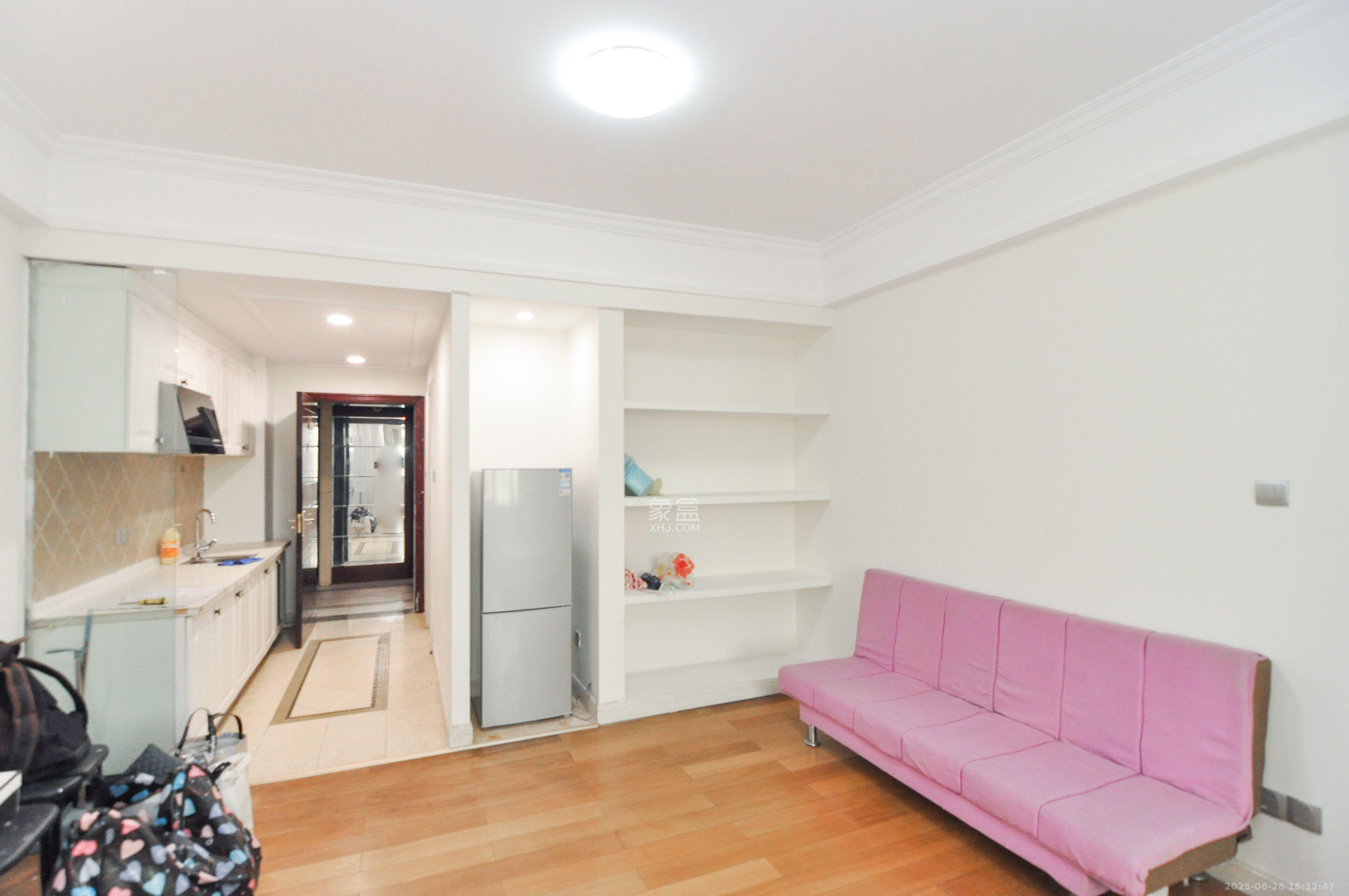 沁园春御院 1室1厅1卫 1600.0元/月 沁园春御院 1室1厅1卫 1600.0元/月室内图