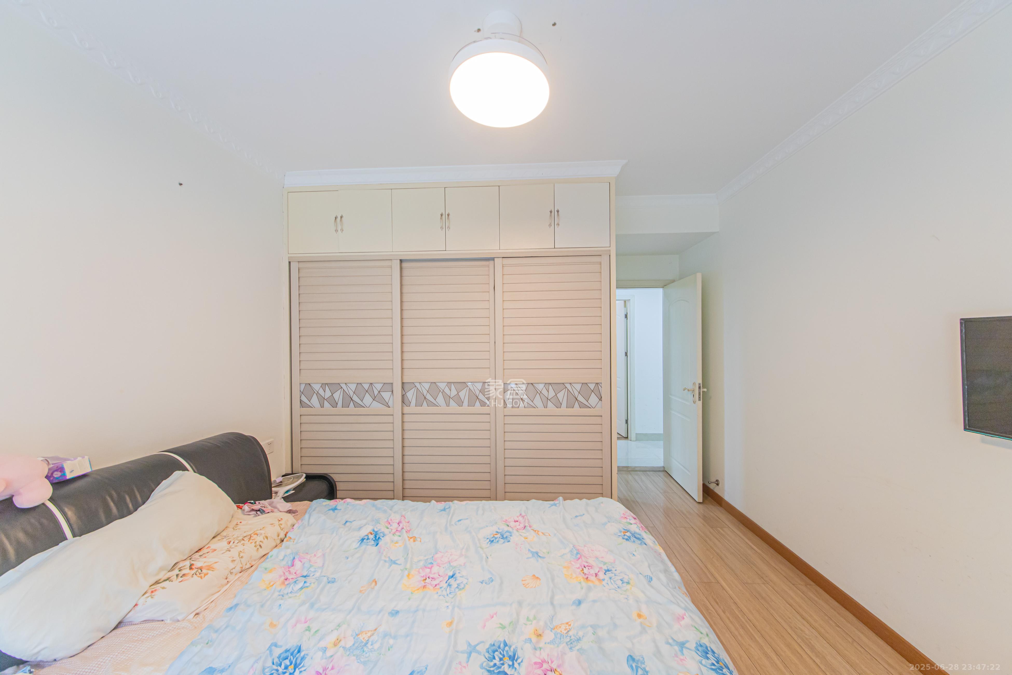 中建芙蓉嘉苑  3室2厅1卫    100.0万 中建芙蓉嘉苑  3室2厅1卫    100.0万卧室