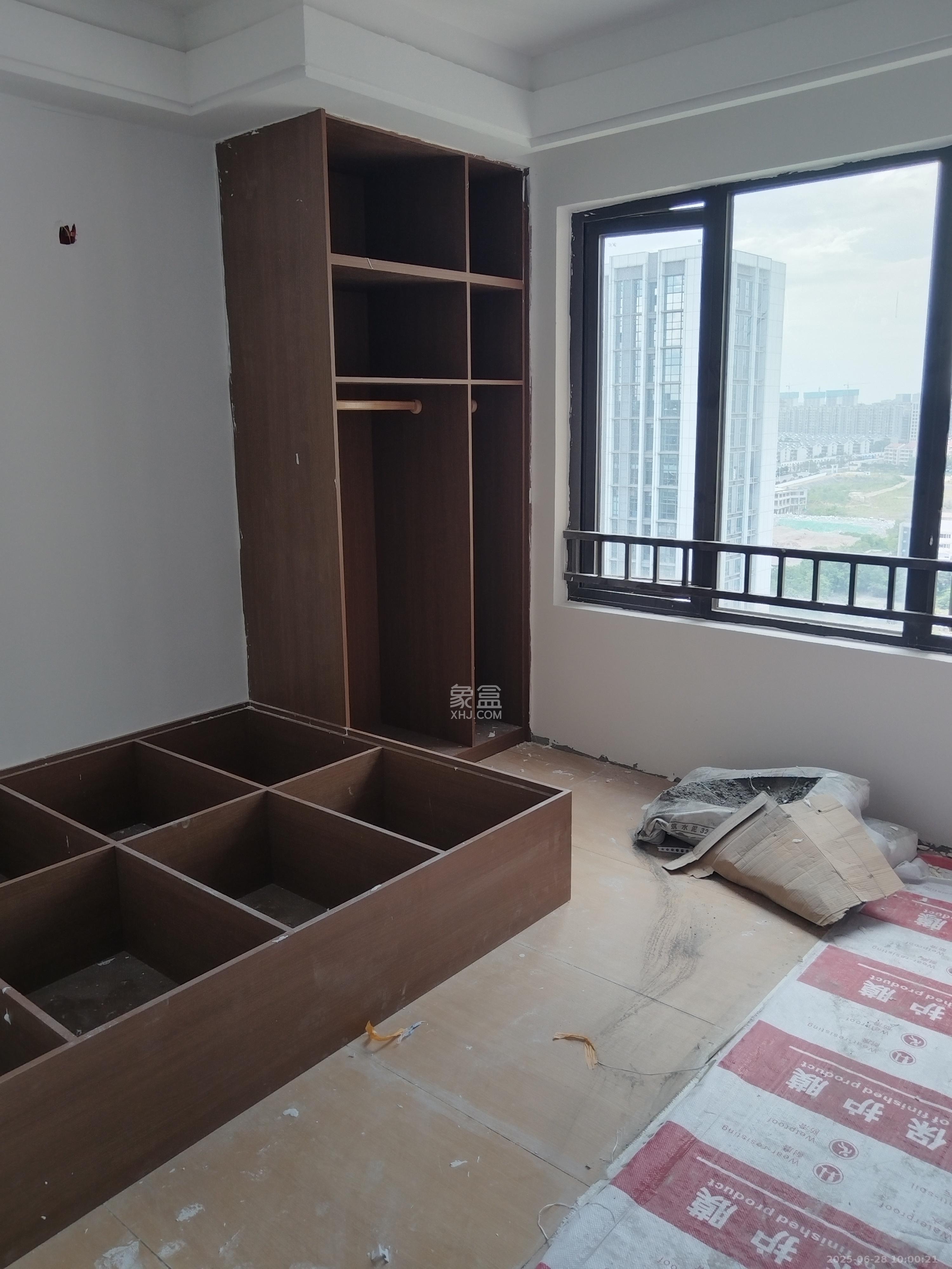 中海珑悦府  1室1厅1卫   1500.00元/月