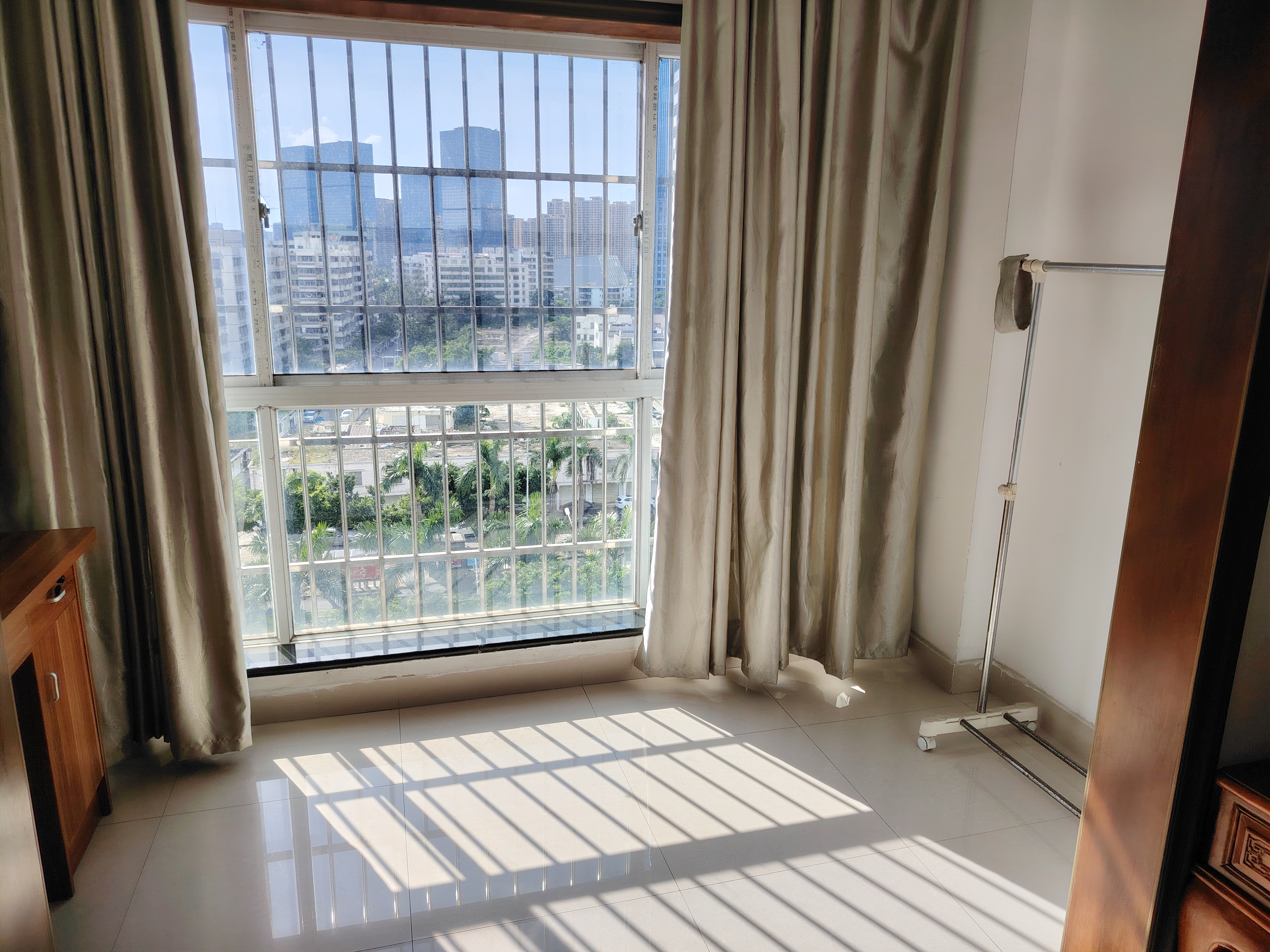 海市盛楼  2室2厅1卫   2300.00元/月室内图