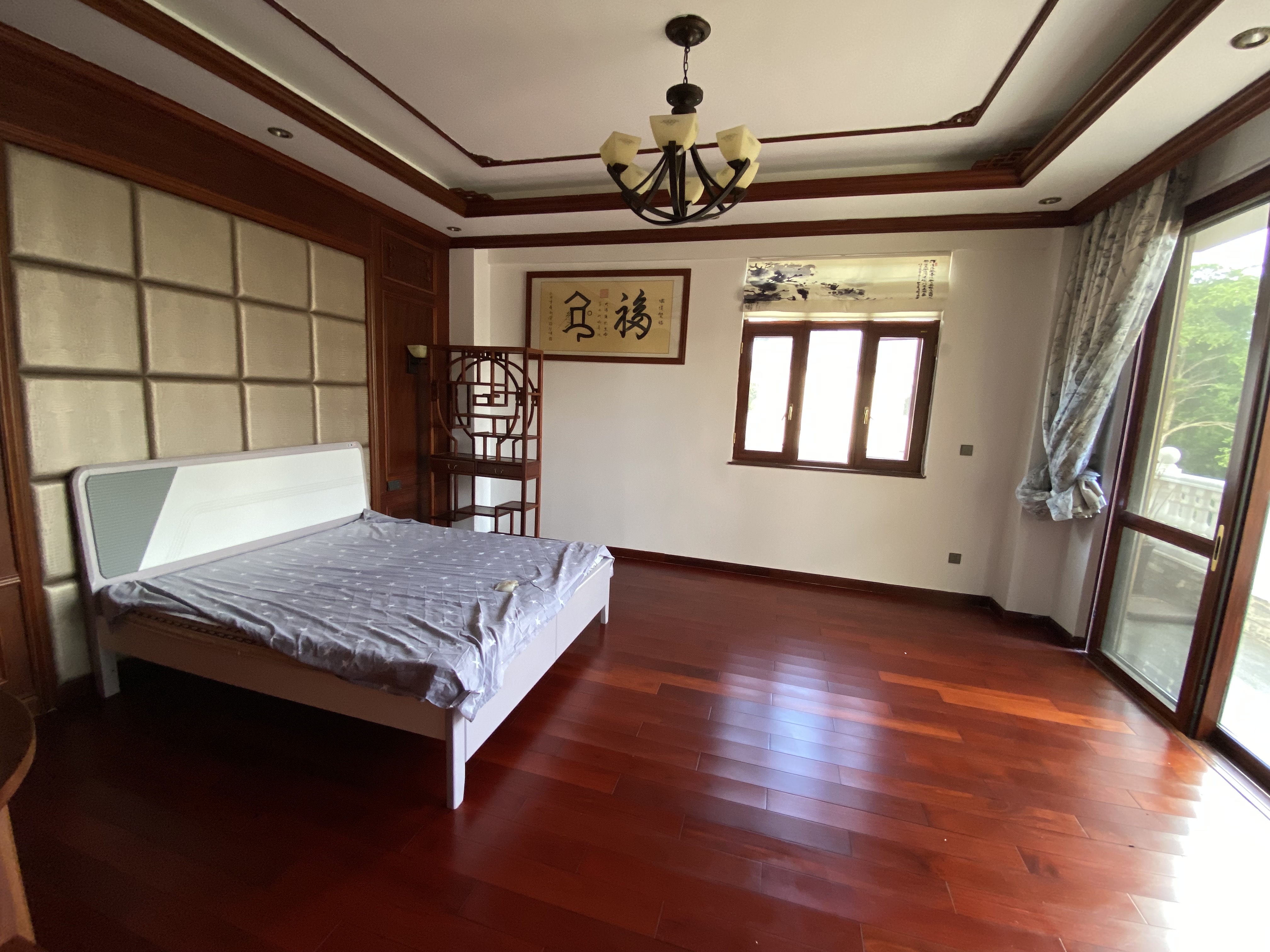 鸿洲江山 8室2厅6卫 20000.0元/月 鸿洲江山 8室2厅6卫 20000.0元/月室内图