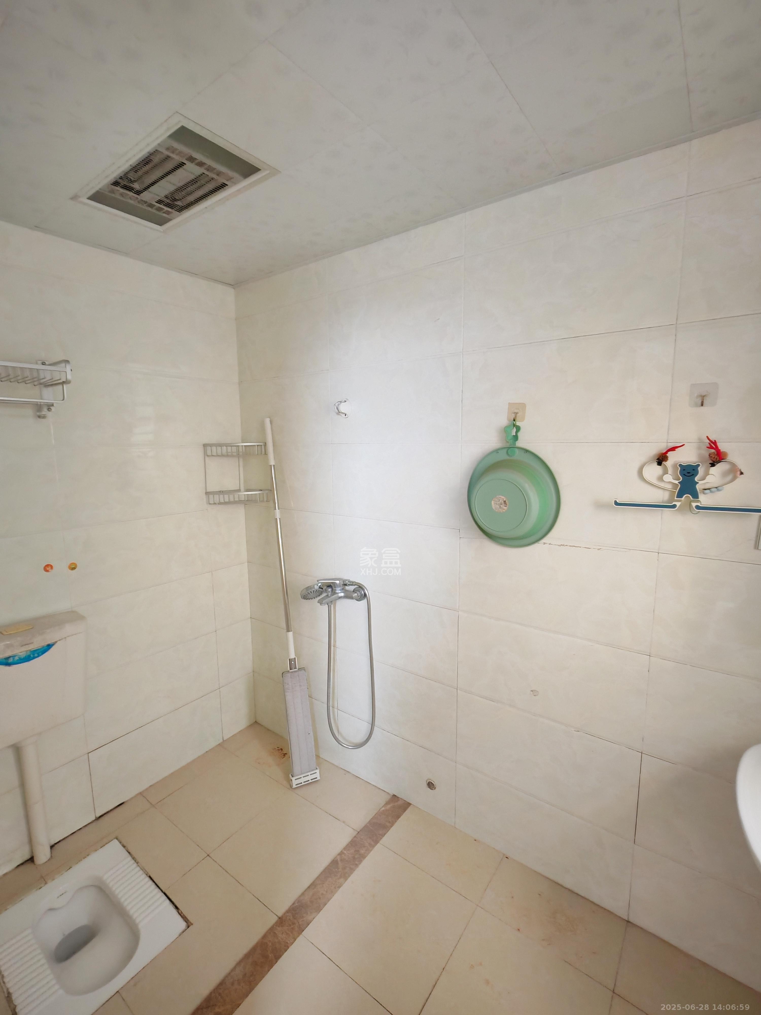 雨花公馆(紫苔名苑) 3室2厅2卫 2600.0元/月 雨花公馆(紫苔名苑) 3室2厅2卫 2600.0元/月室内图