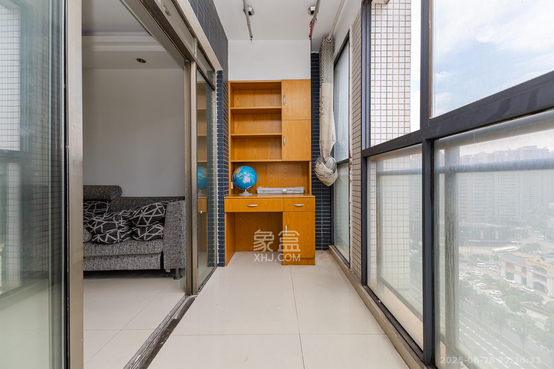 双盈卧龙湾  2室2厅1卫    42.8万 双盈卧龙湾  2室2厅1卫    42.8万阳台