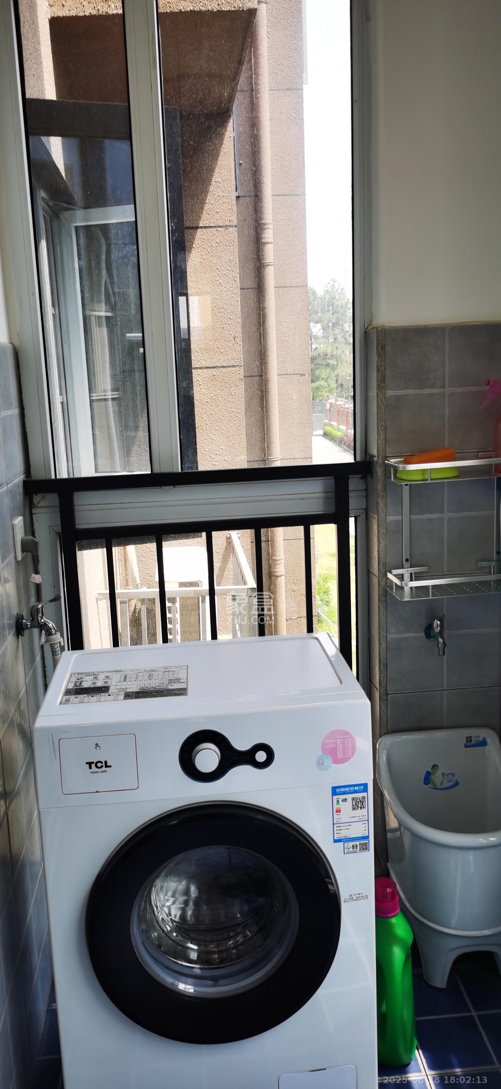 荣盛花语城  2室2厅1卫    1800.0元/月室内图