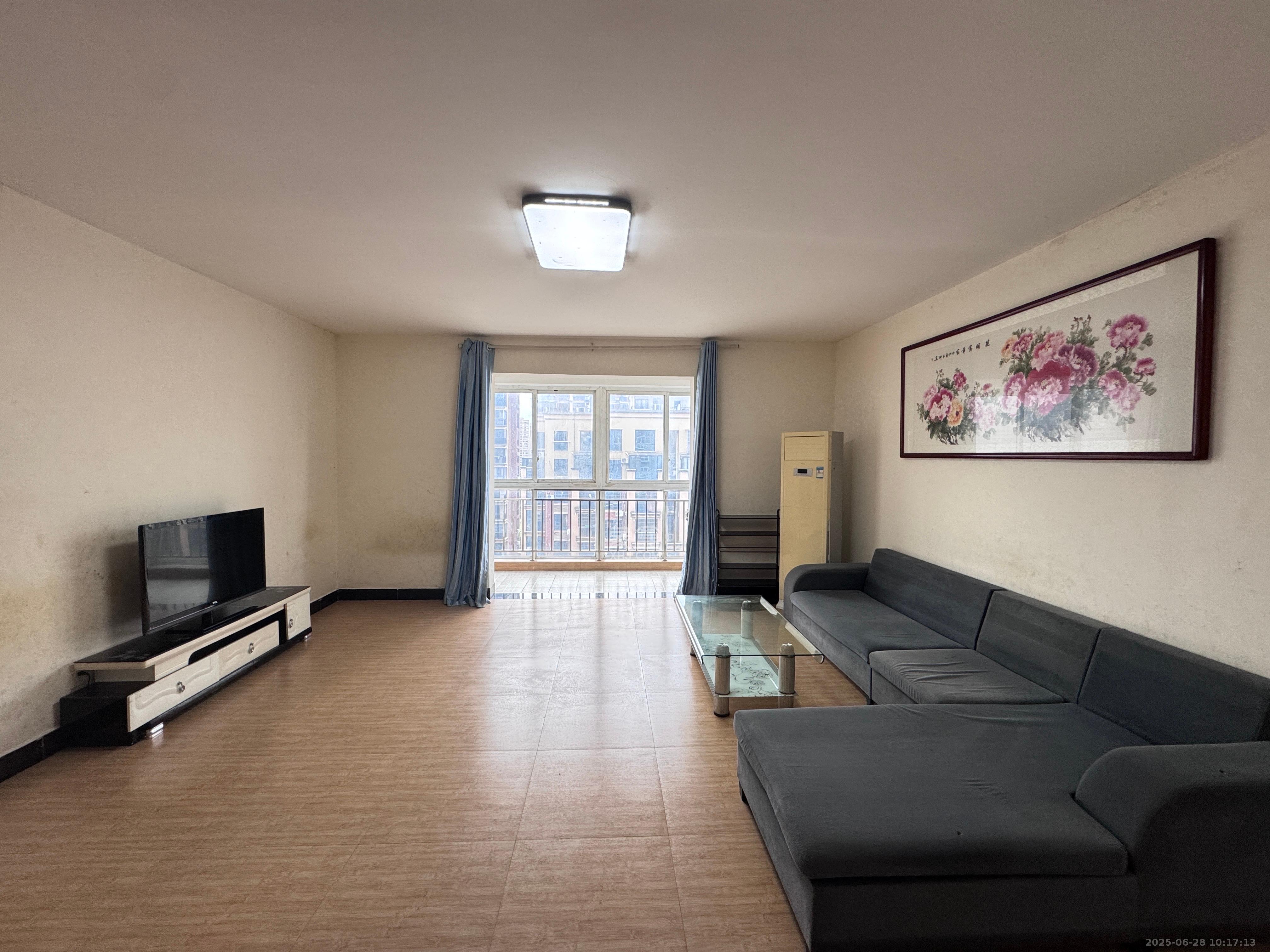 水映青山  1室2厅1卫    3000.0元/月 水映青山  1室2厅1卫    3000.0元/月