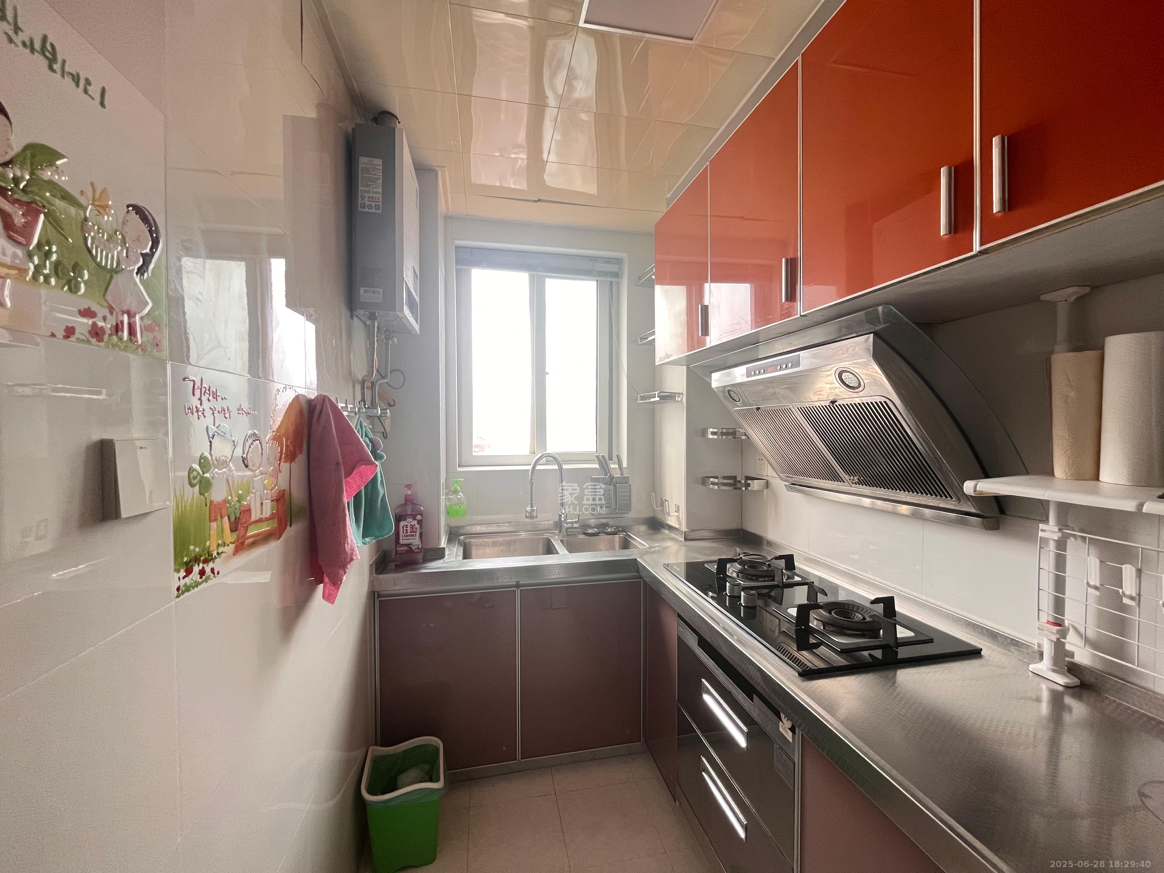 星典时代  2室1厅1卫    2400.0元/月 星典时代  2室1厅1卫    2400.0元/月室内图