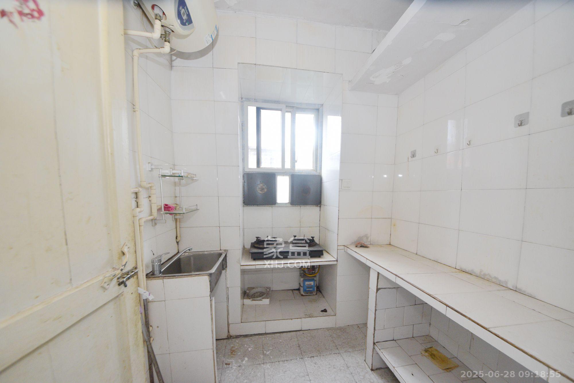 狮子山一片  2室1厅1卫    1100.0元/月 狮子山一片  2室1厅1卫    1100.0元/月室内图