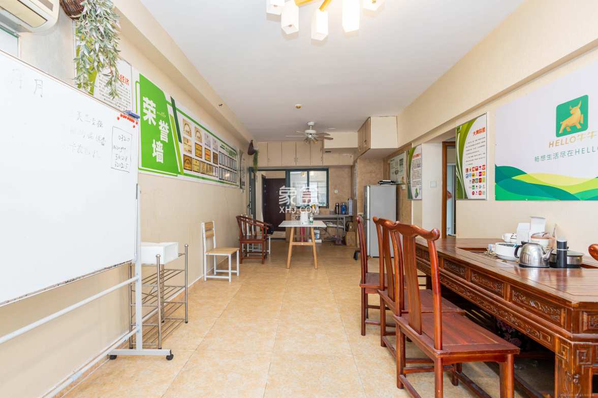 华天LOHO小镇 2室2厅1卫 29.8万 华天LOHO小镇 2室2厅1卫 29.8万客厅