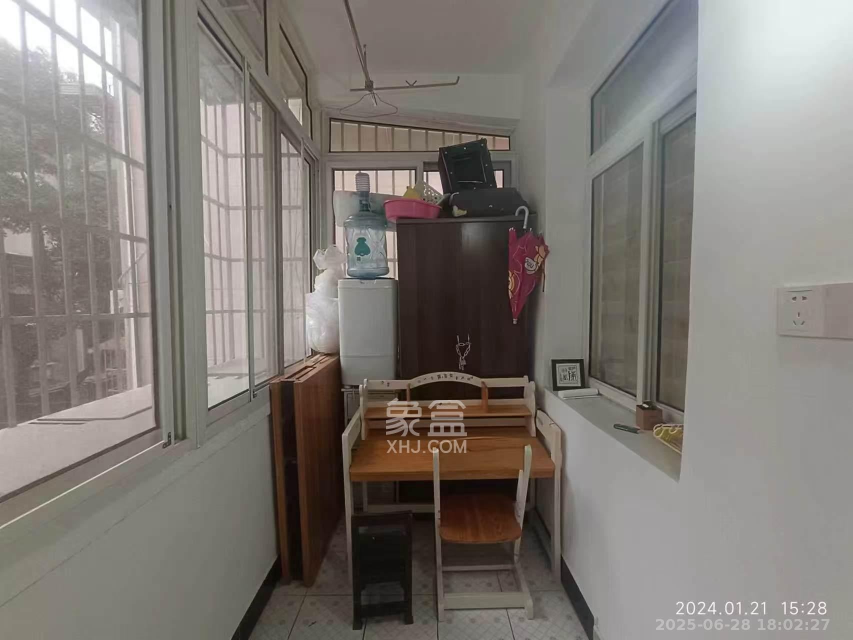 砂子塘社区  2室1厅1卫   1700.00元/月室内图