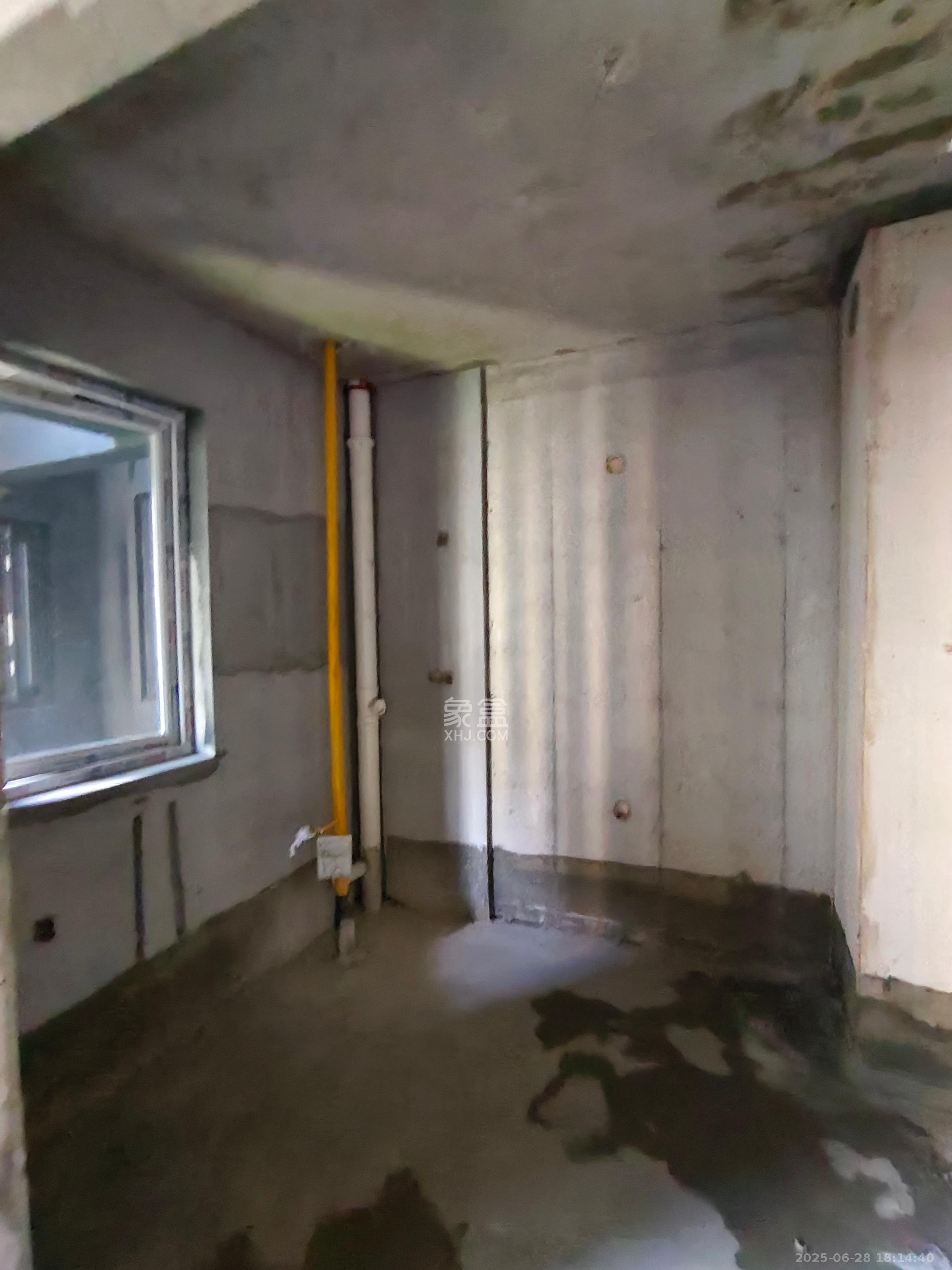 金科集美天辰  4室2厅2卫    1600.0元/月 金科集美天辰  4室2厅2卫    1600.0元/月