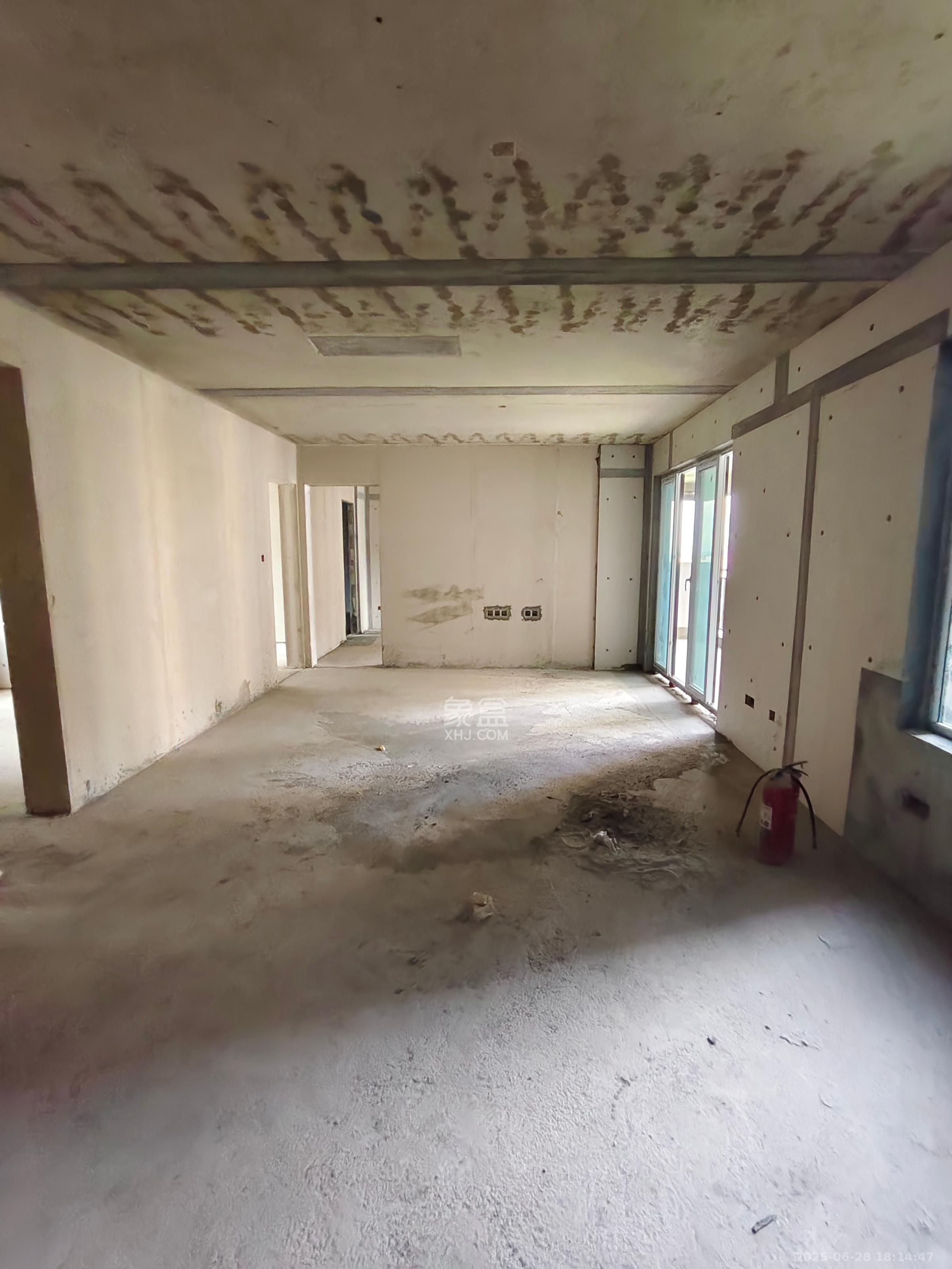 金科集美天辰 4室2厅2卫 1600.0元/月 金科集美天辰 4室2厅2卫 1600.0元/月室内图