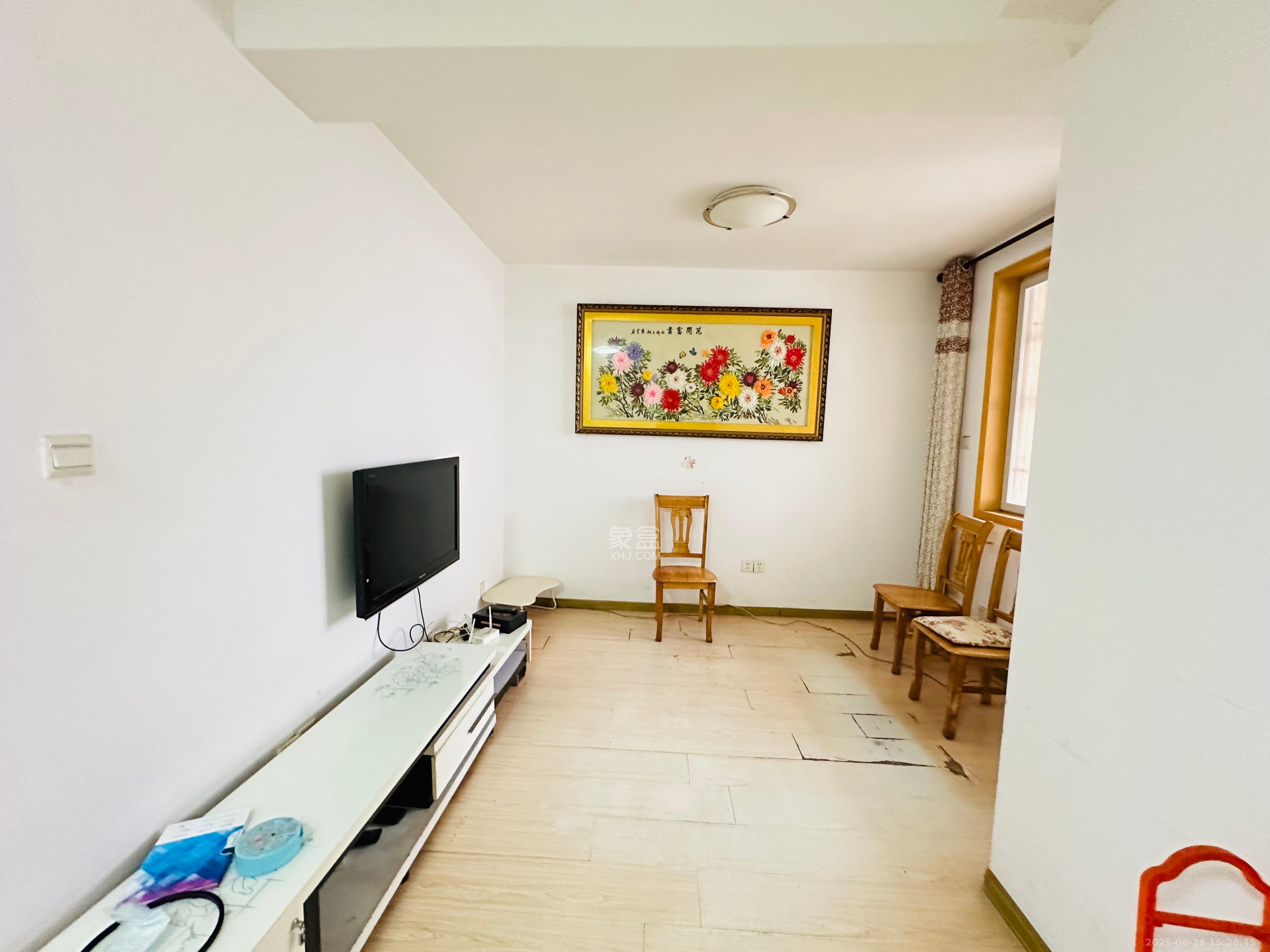 湘樟园小区(湘樟家园) 2室2厅1卫 1350.0元/月 湘樟园小区(湘樟家园) 2室2厅1卫 1350.0元/月室内图