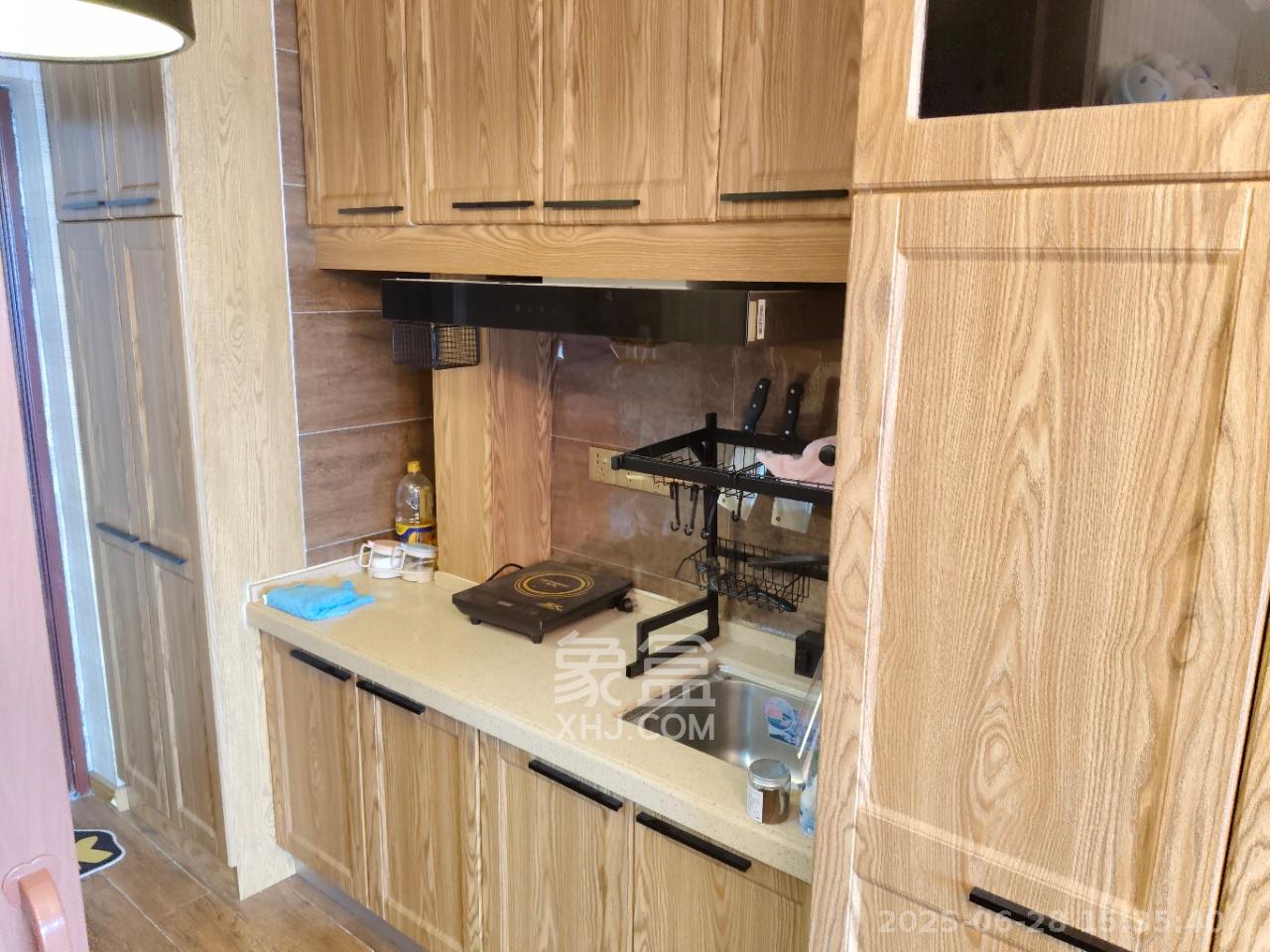 达美美立方  1室1厅1卫    1800.0元/月 达美美立方  1室1厅1卫    1800.0元/月室内图