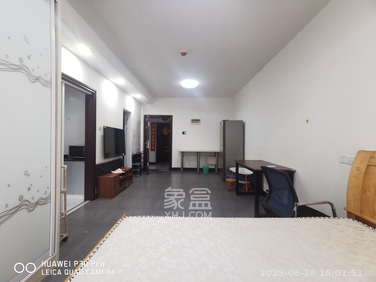 鑫远和城(一、二期) 1室1厅1卫 1500.0元/月 鑫远和城(一、二期) 1室1厅1卫 1500.0元/月室内图