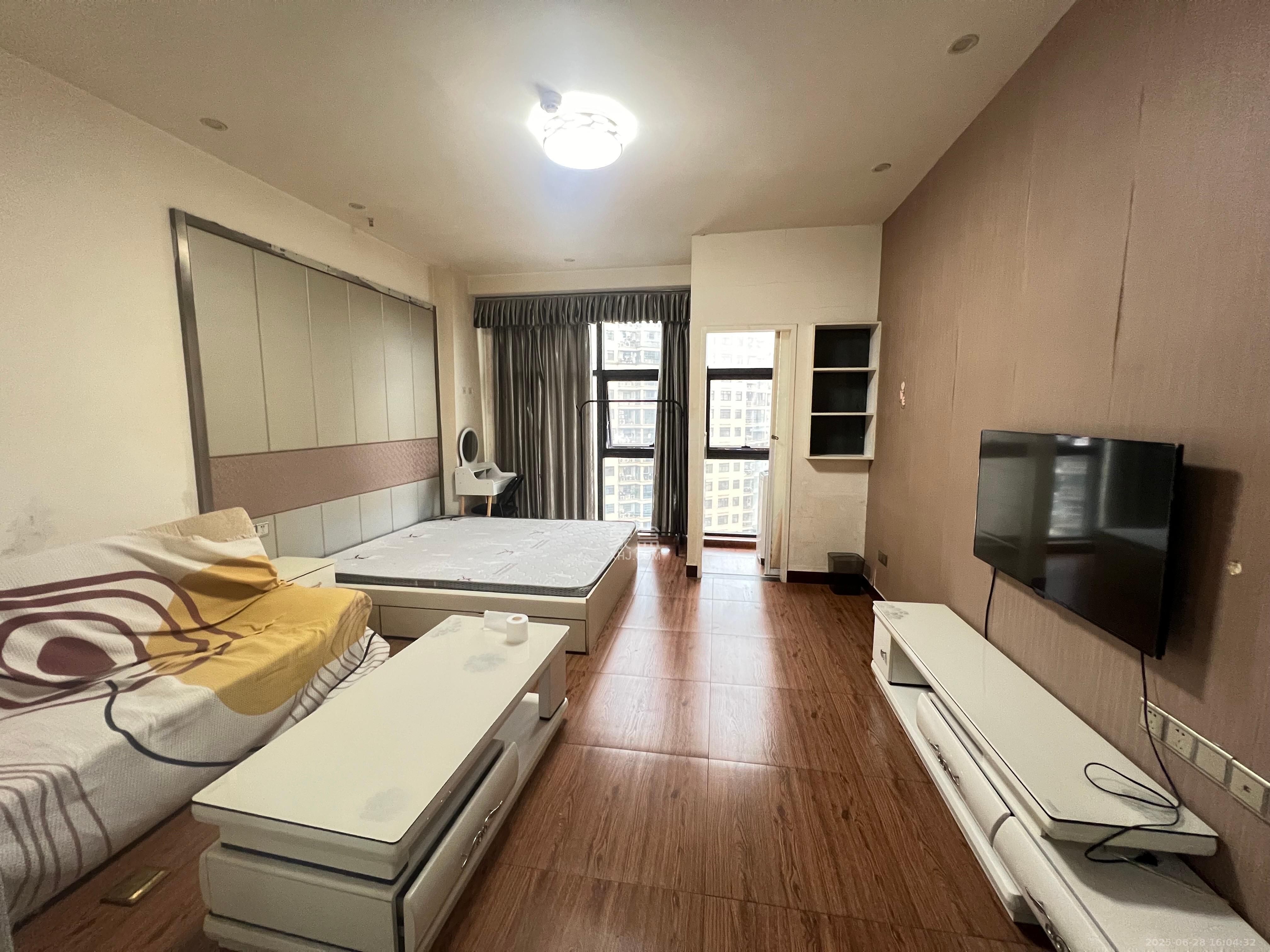 御溪国际  1室1厅1卫   1500.00元/月
