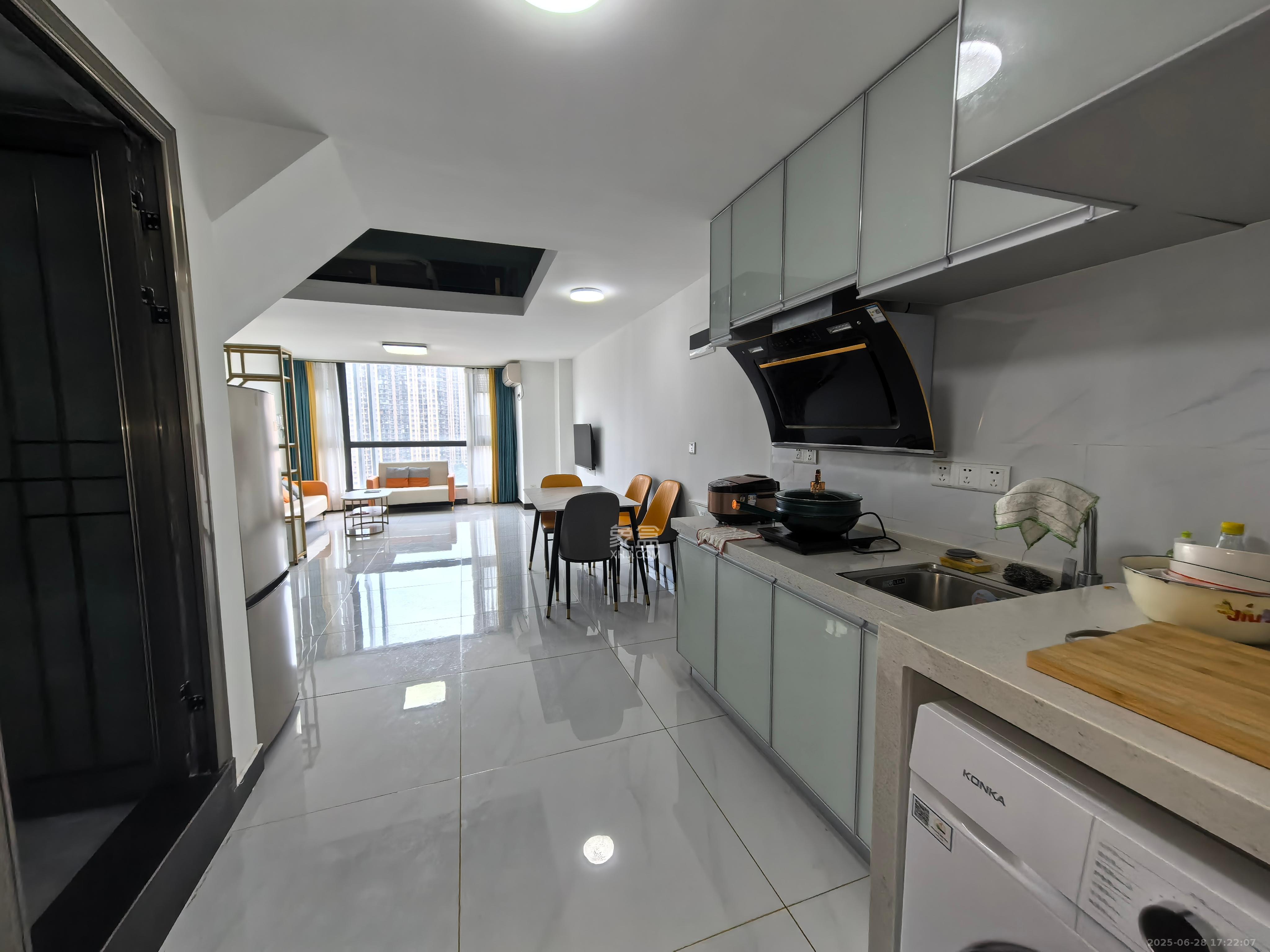 中国铁建梅溪青秀三期 3室2厅1卫 2200.0元/月 中国铁建梅溪青秀三期 3室2厅1卫 2200.0元/月室内图