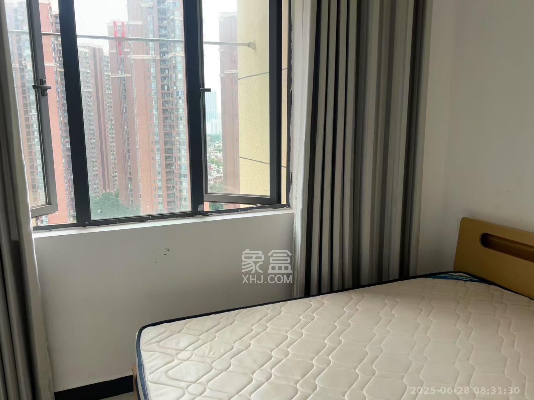 半山公馆(半山国际中心) 1室1厅1卫 2500.0元/月 半山公馆(半山国际中心) 1室1厅1卫 2500.0元/月室内图