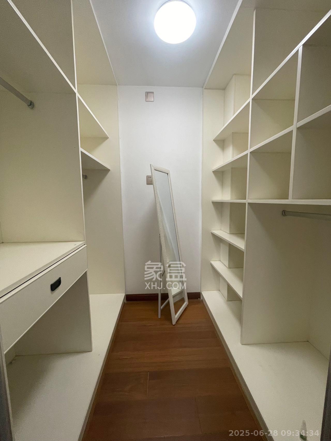 建发中央悦府  3室2厅1卫   3500.00元/月室内图