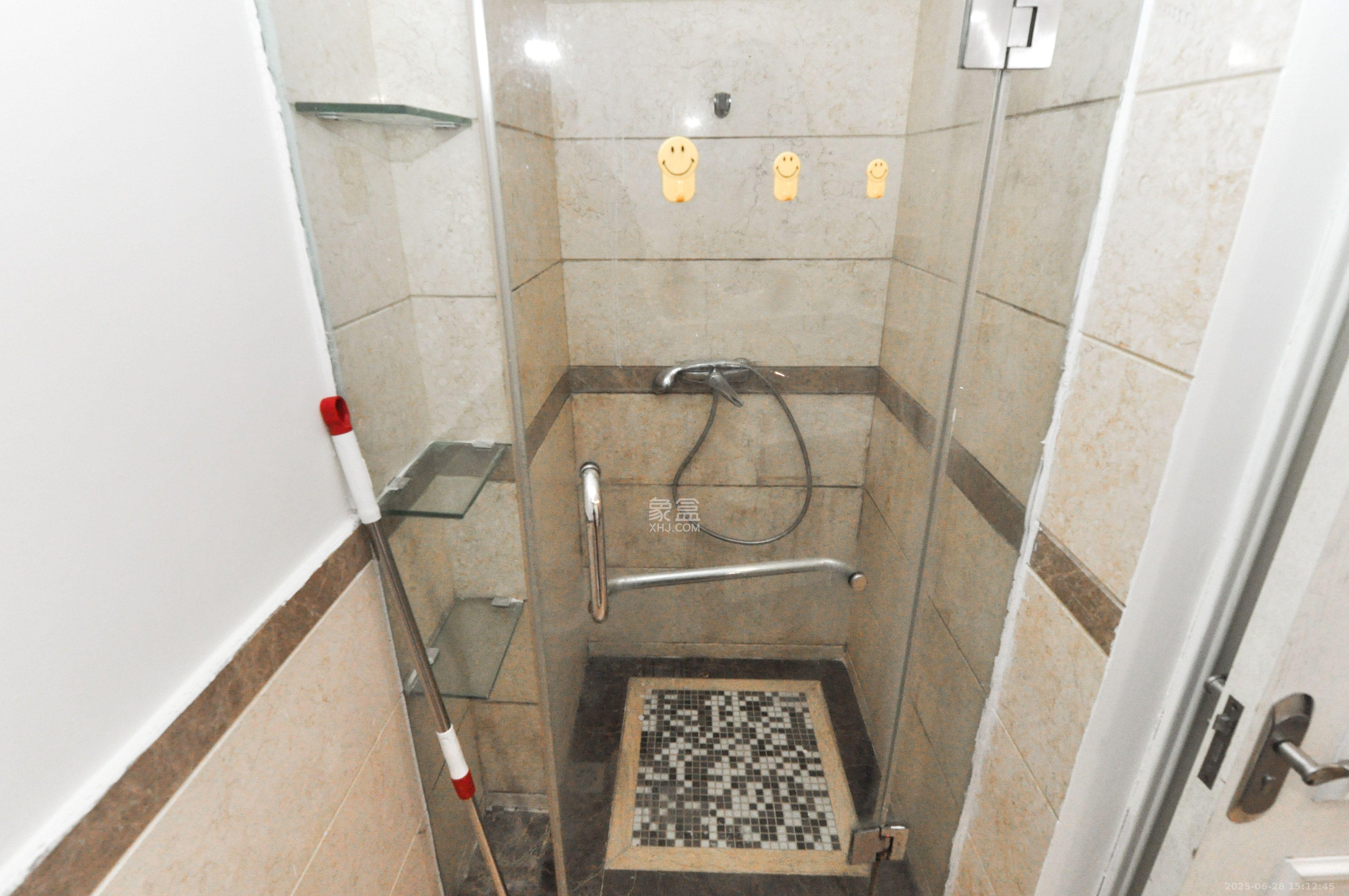 沁园春御院 1室1厅1卫 1600.0元/月 沁园春御院 1室1厅1卫 1600.0元/月室内图