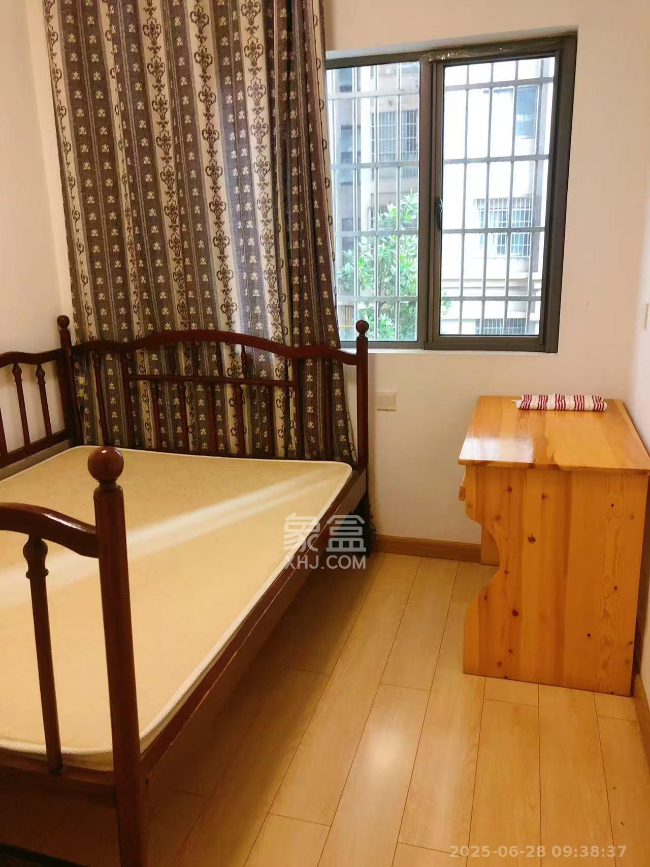 上海城小区  3室2厅1卫   2500.00元/月室内图