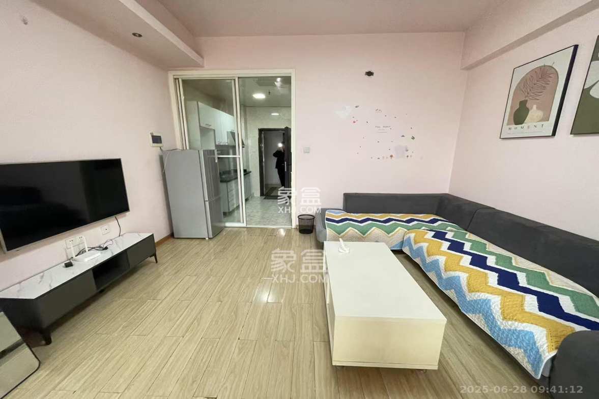 YO领域(领御大厦) 1室1厅1卫 1850.00元/月 YO领域(领御大厦) 1室1厅1卫 1850.00元/月室内图