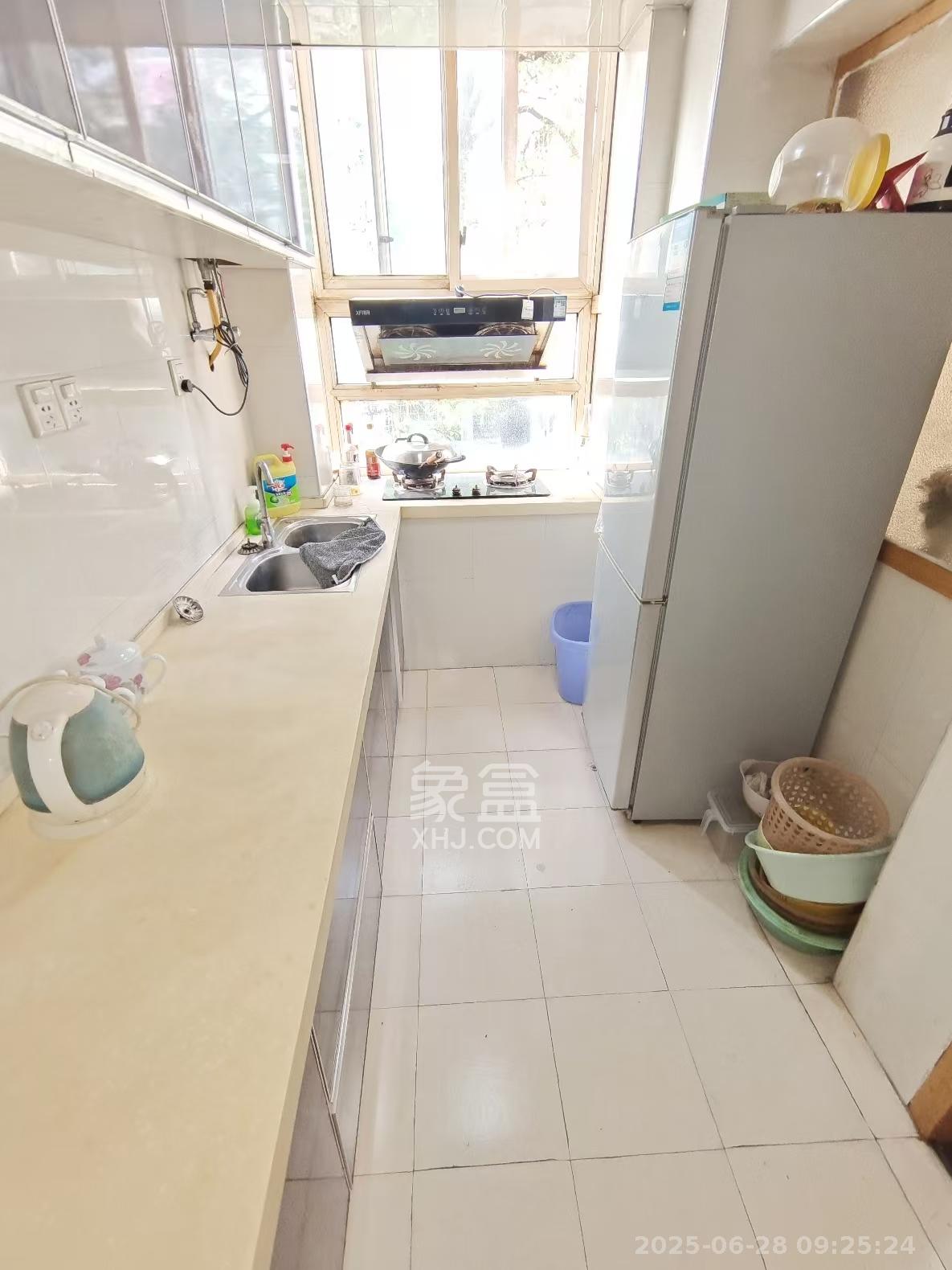 湖开小区(湖南开关厂宿舍)/南大桥社区 2室1厅1卫 1300.0元/月 湖开小区(湖南开关厂宿舍)/南大桥社区 2室1厅1卫 1300.0元/月室内图