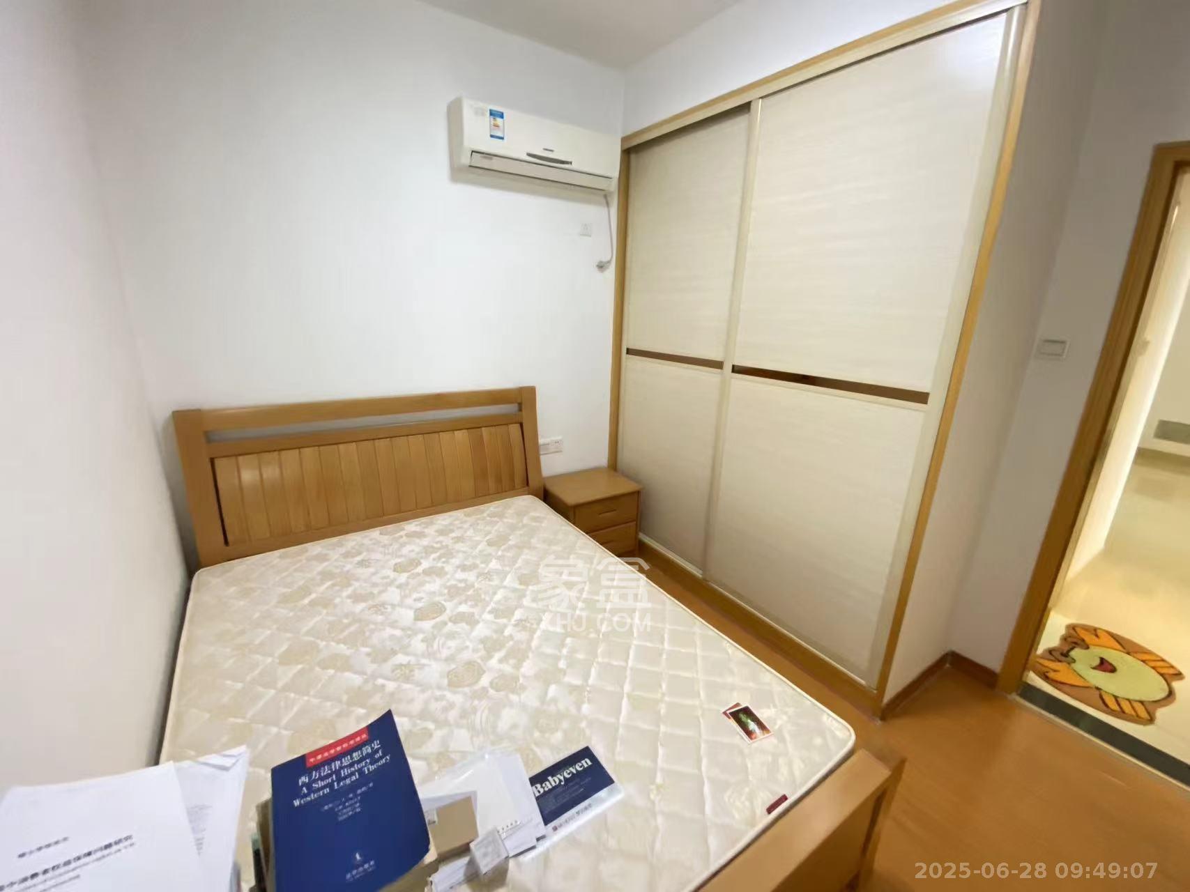 钱隆樽品(一、二、三期)  2室2厅1卫   2100.00元/月室内图