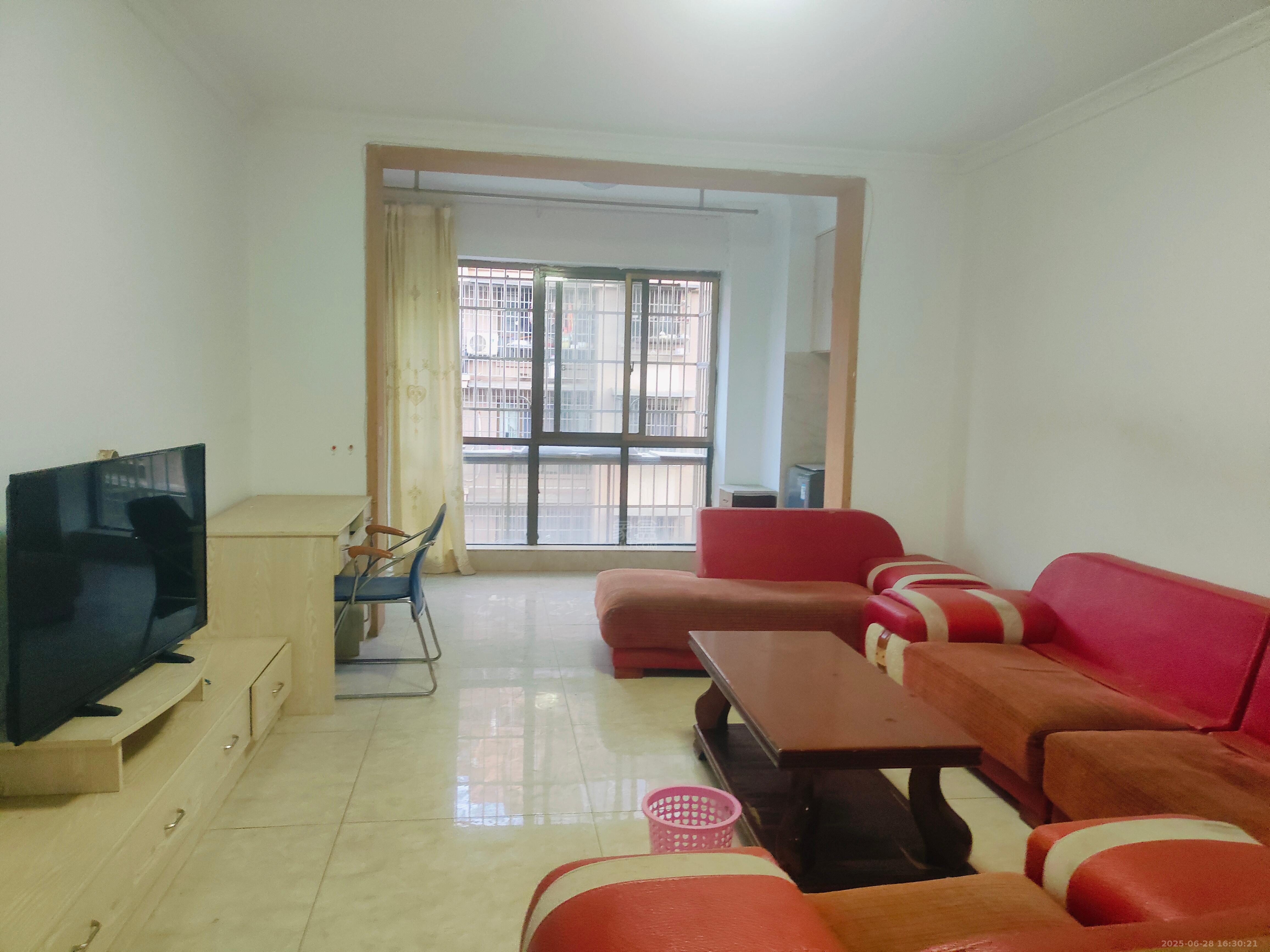 井龙安置小区 2室1厅2卫 1100.0元/月 井龙安置小区 2室1厅2卫 1100.0元/月室内图