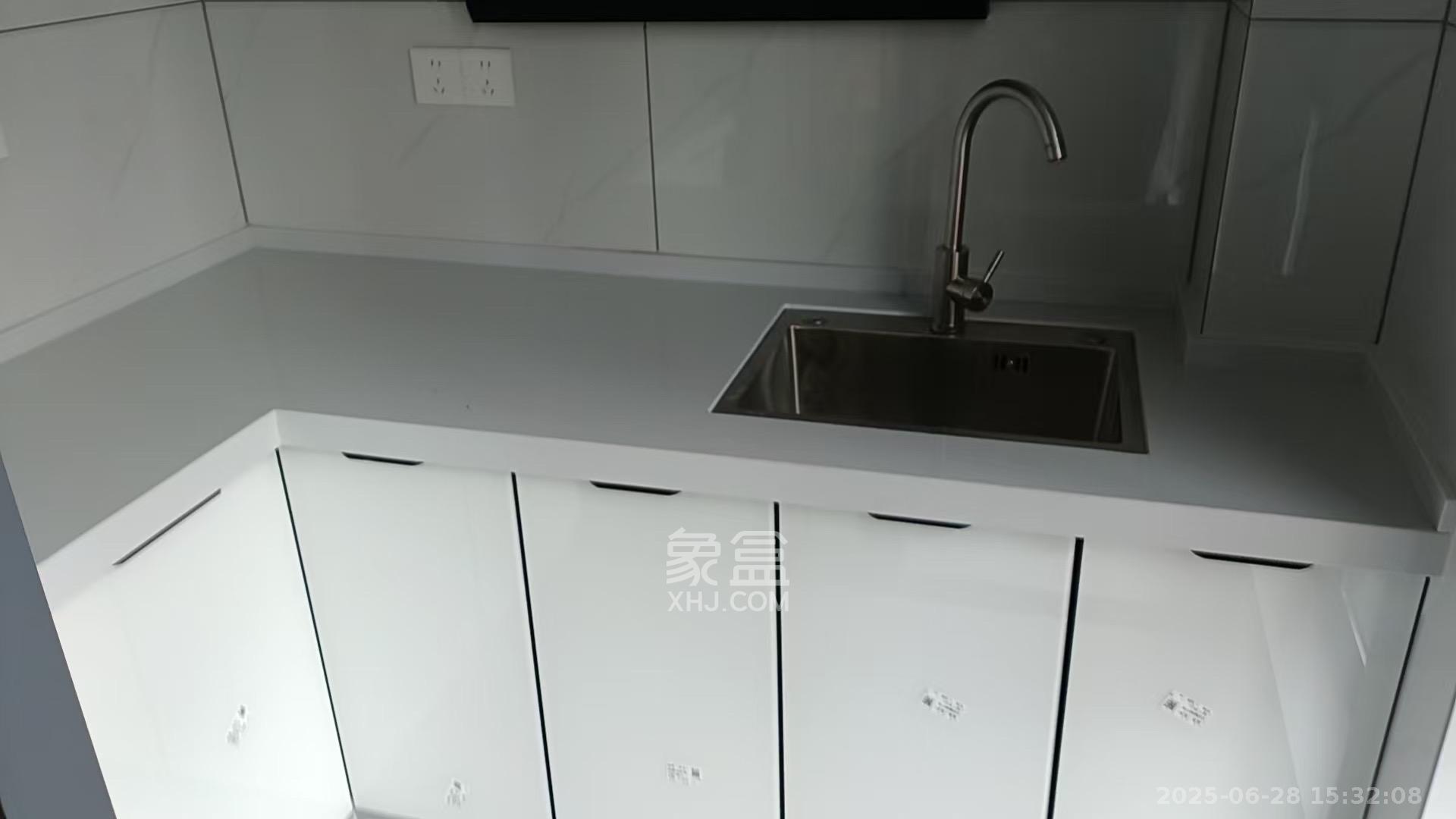 嘉裕大厦  1室1厅1卫   1600.00元/月室内图