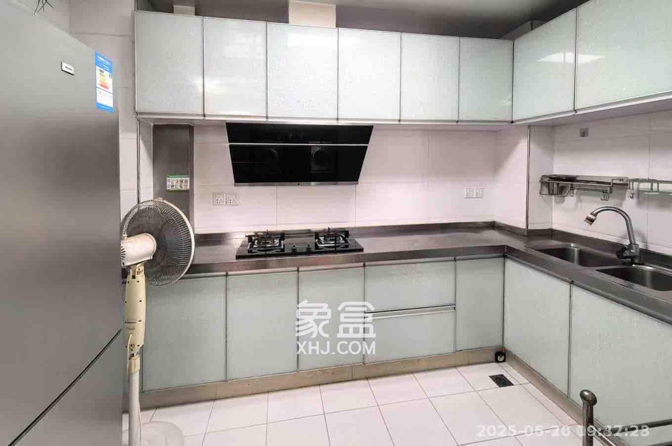 龙王港社区  2室2厅1卫    2400.0元/月室内图