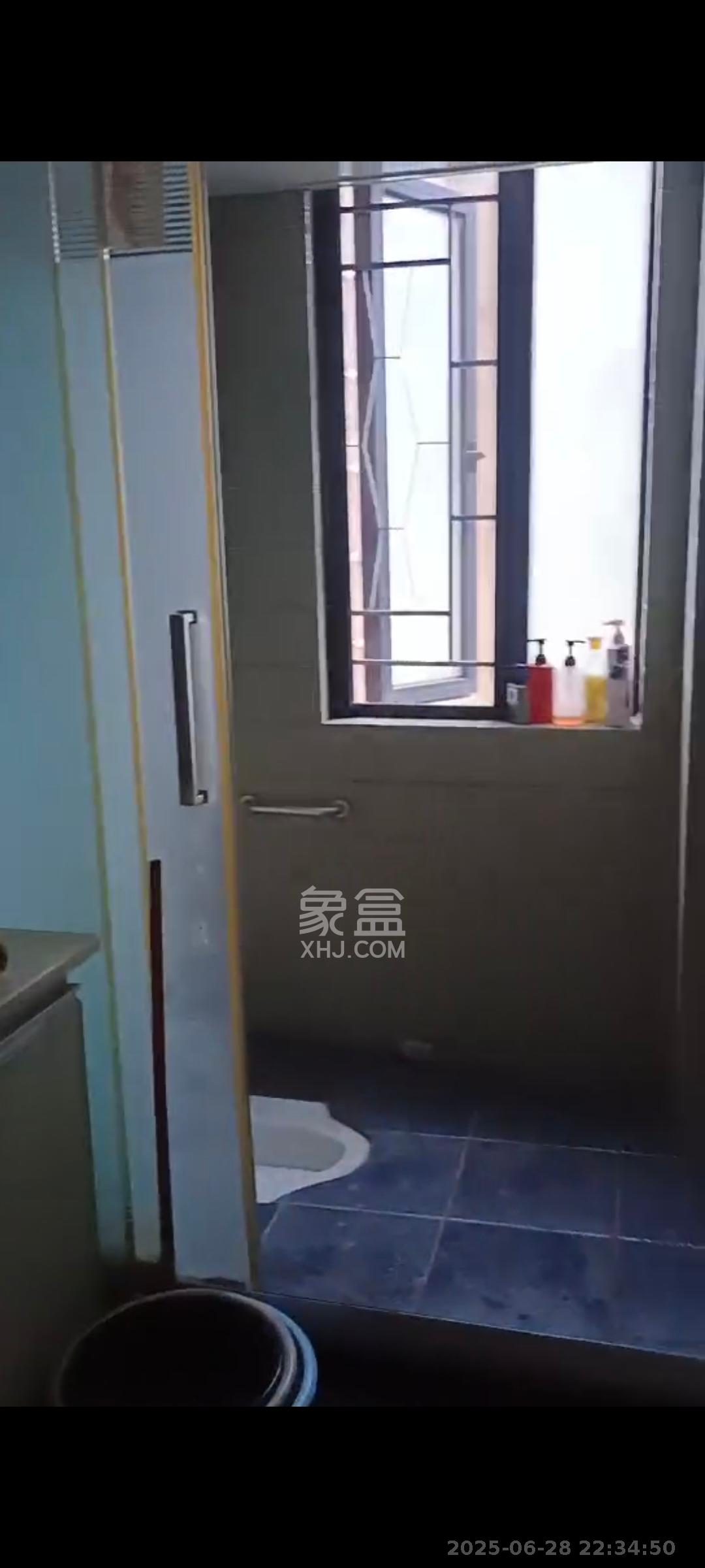 中建麓山和苑 3室2厅1卫 2100.0元/月 中建麓山和苑 3室2厅1卫 2100.0元/月室内图