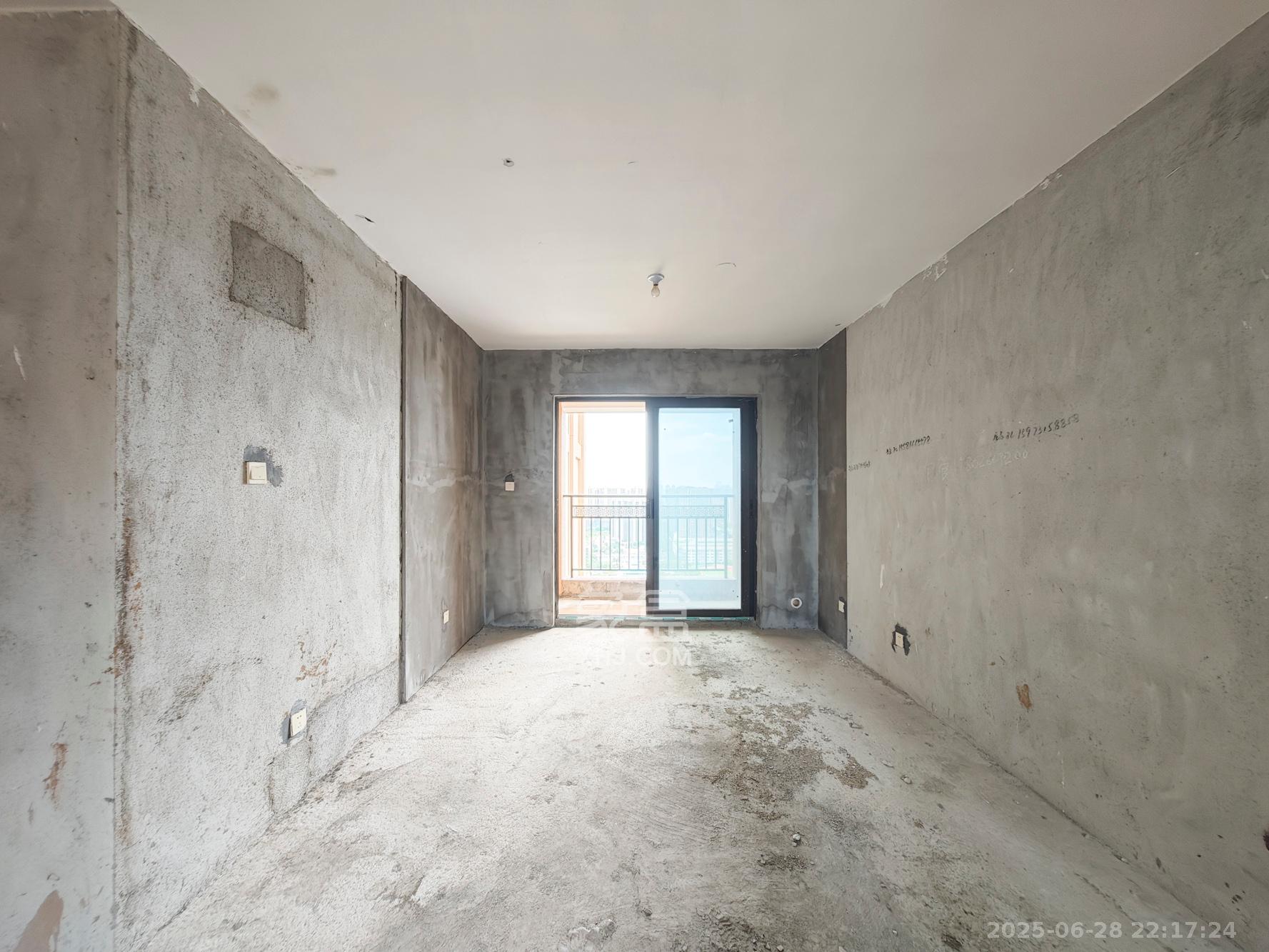 鸿邦国际城  3室2厅2卫    80.0万 鸿邦国际城  3室2厅2卫    80.0万