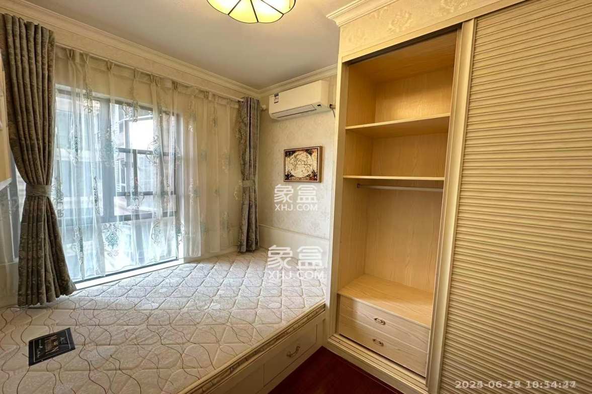 融科檀香山(融科紫檀、香山国际) 2室2厅1卫 3000.0元/月 融科檀香山(融科紫檀、香山国际) 2室2厅1卫 3000.0元/月室内图