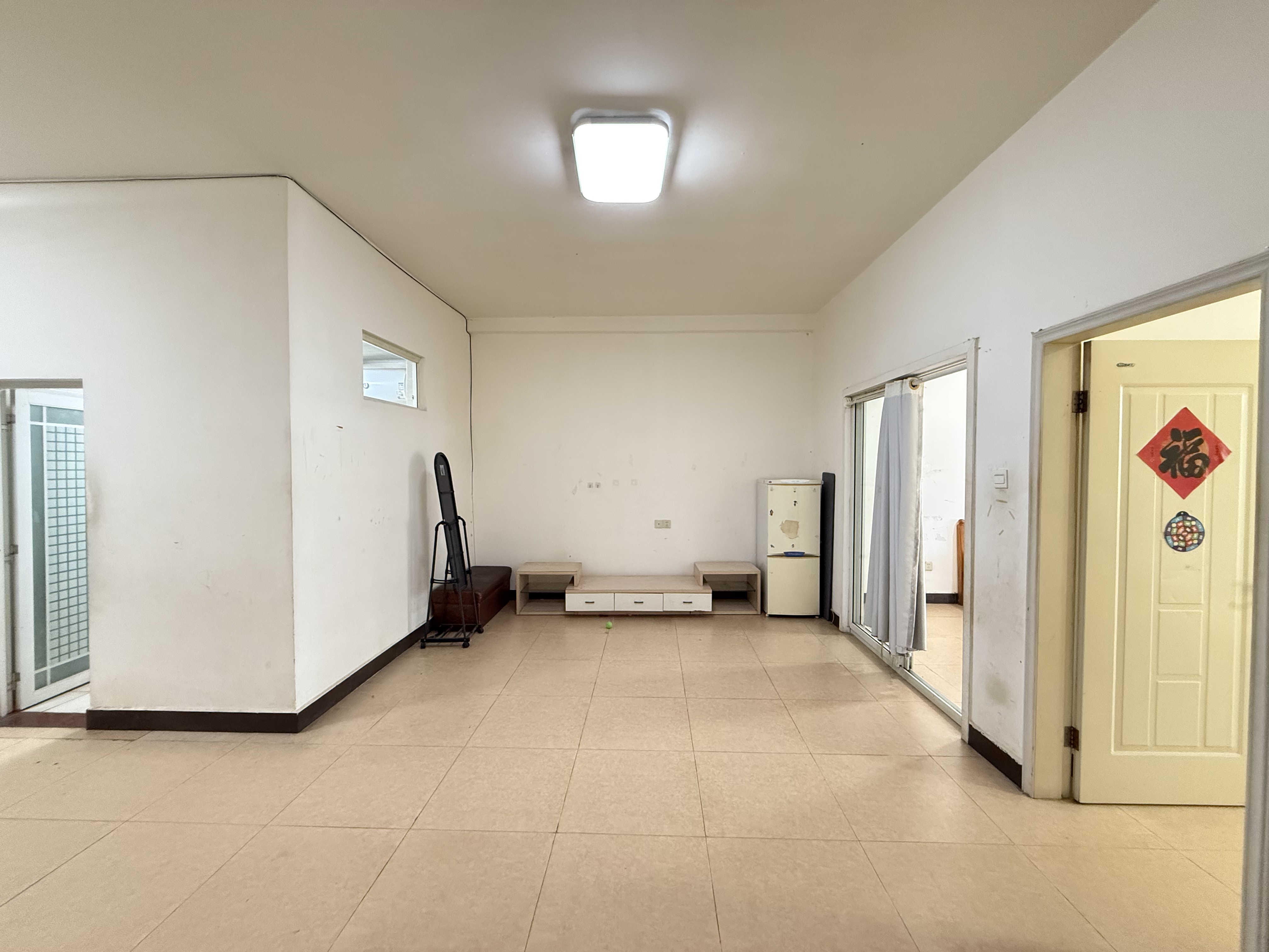 吉兴雅苑 2室2厅1卫 100.0万 吉兴雅苑 2室2厅1卫 100.0万室内图