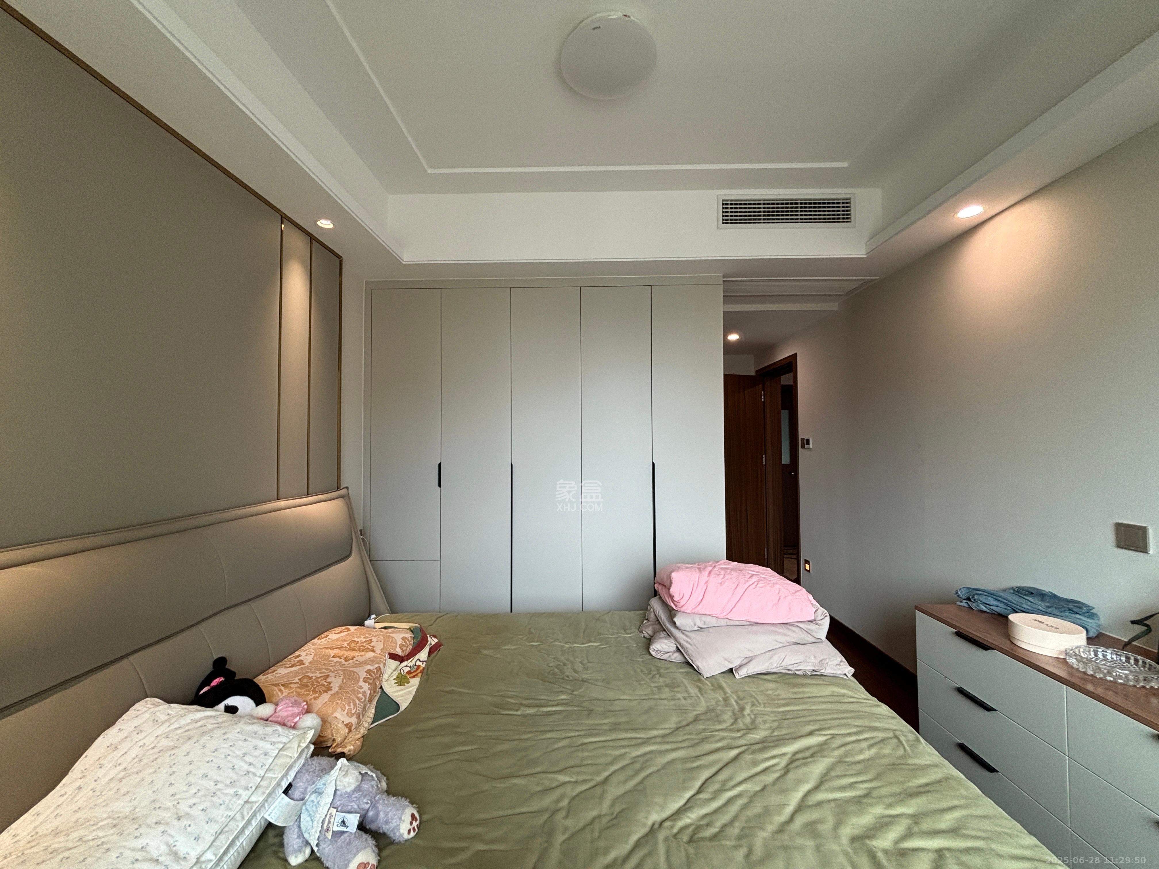 中欣楚天御府E区  4室2厅2卫   3500.00元/月室内图