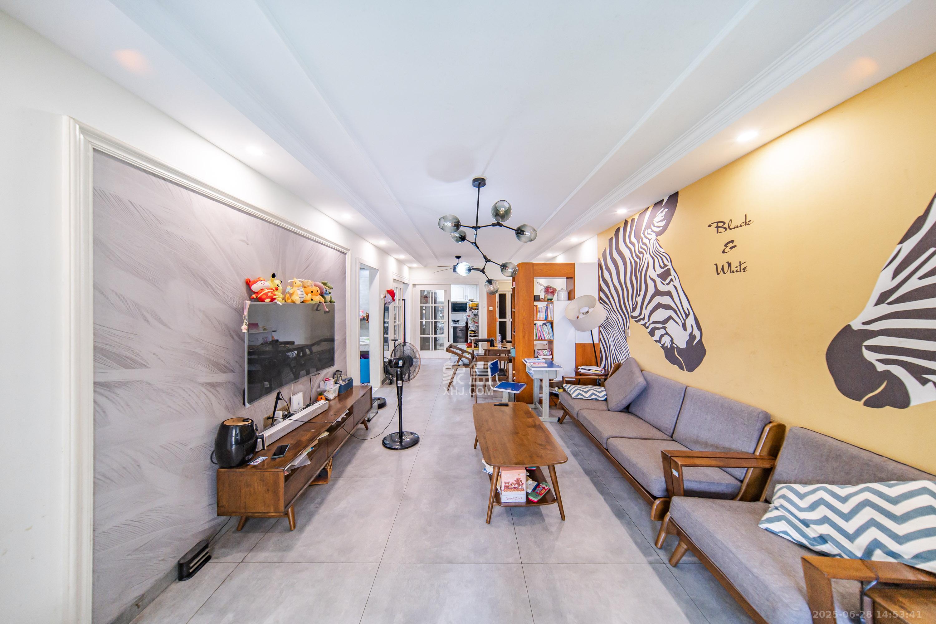 兰亭湾畔 3室2厅1卫 76.8万 兰亭湾畔 3室2厅1卫 76.8万客厅