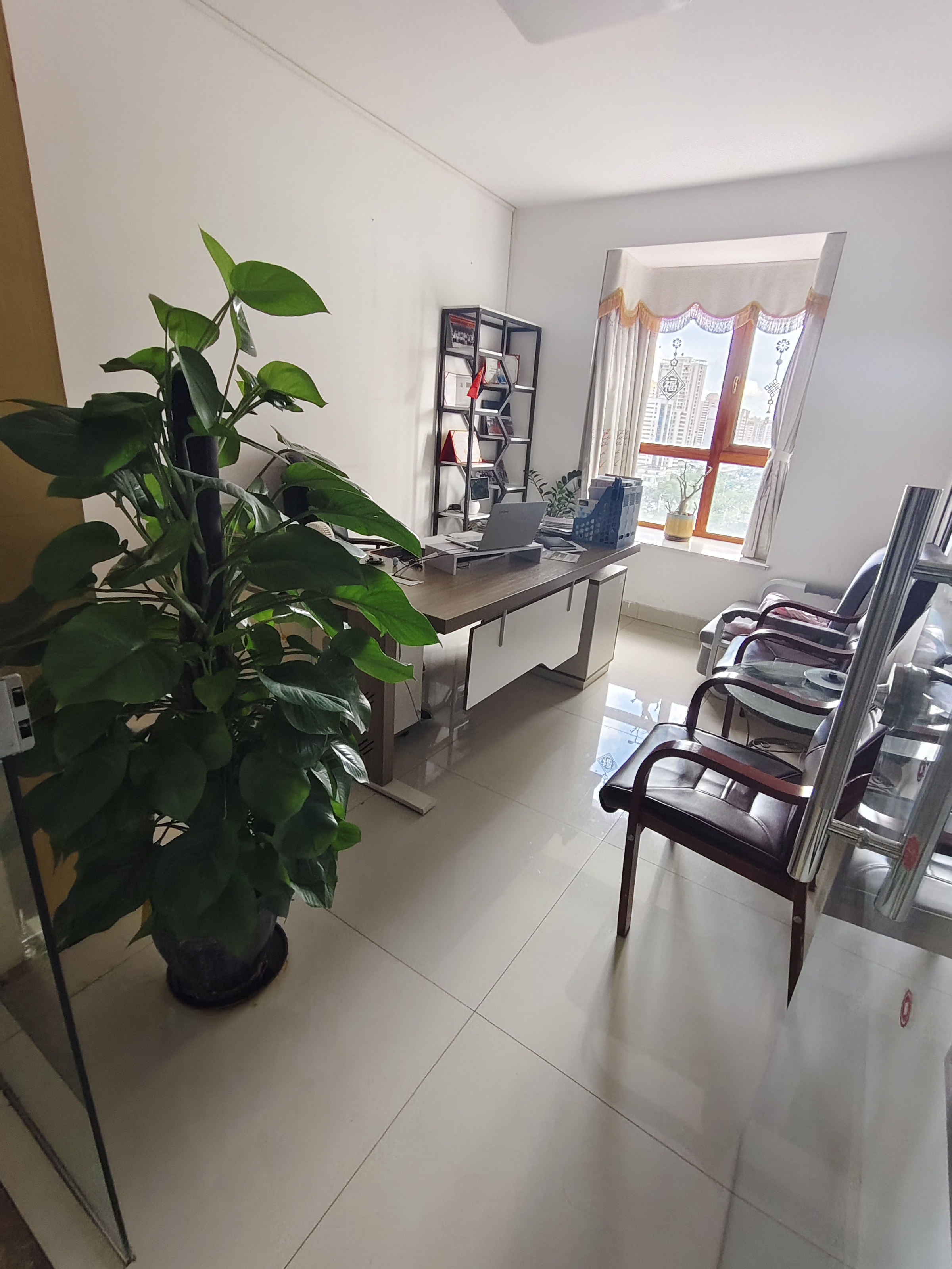 龙泉家园 4室2厅2卫 4000.0元/月 龙泉家园 4室2厅2卫 4000.0元/月室内图