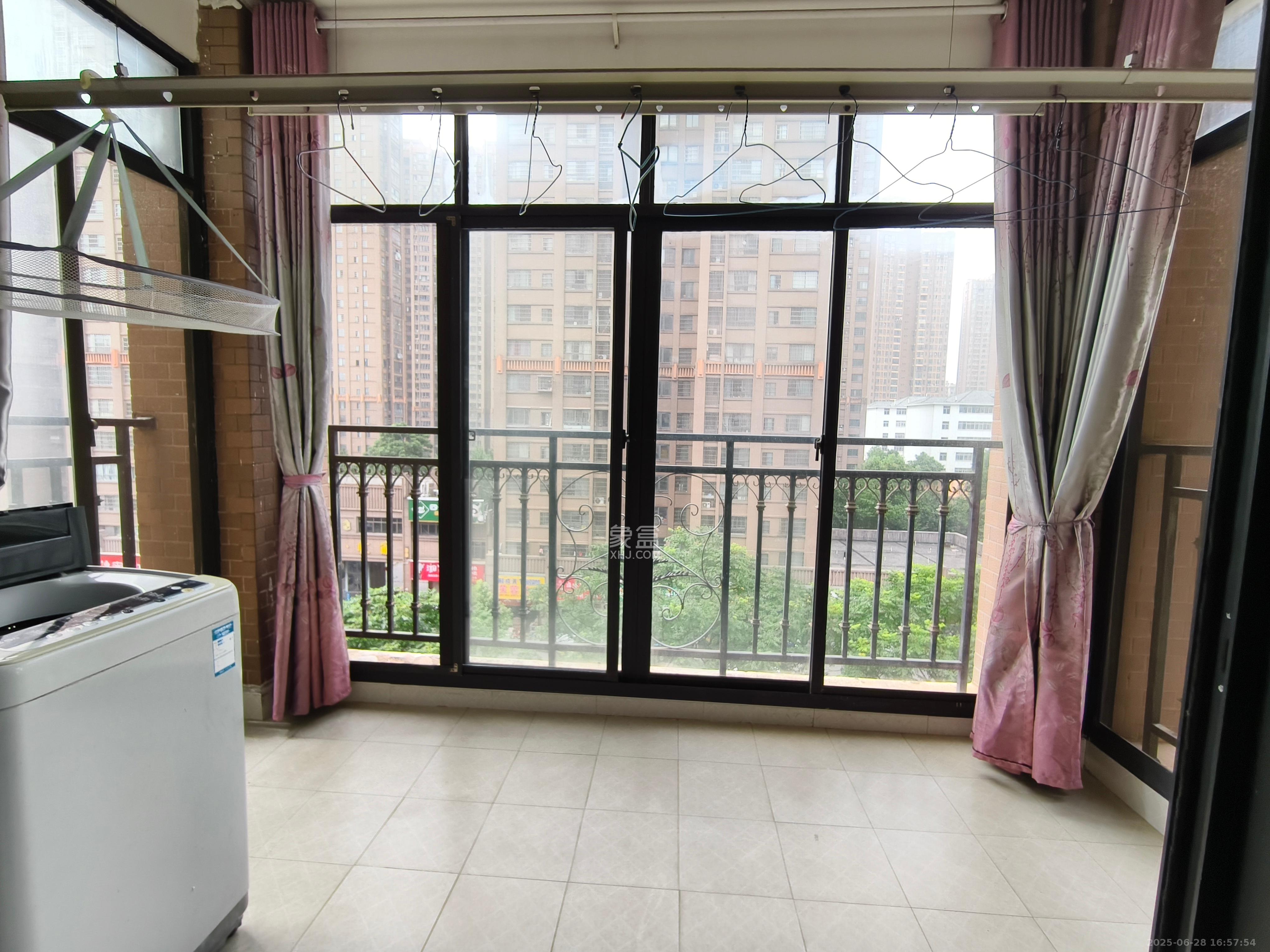 康桥长郡 2室1厅1卫 2800.0元/月 康桥长郡 2室1厅1卫 2800.0元/月室内图