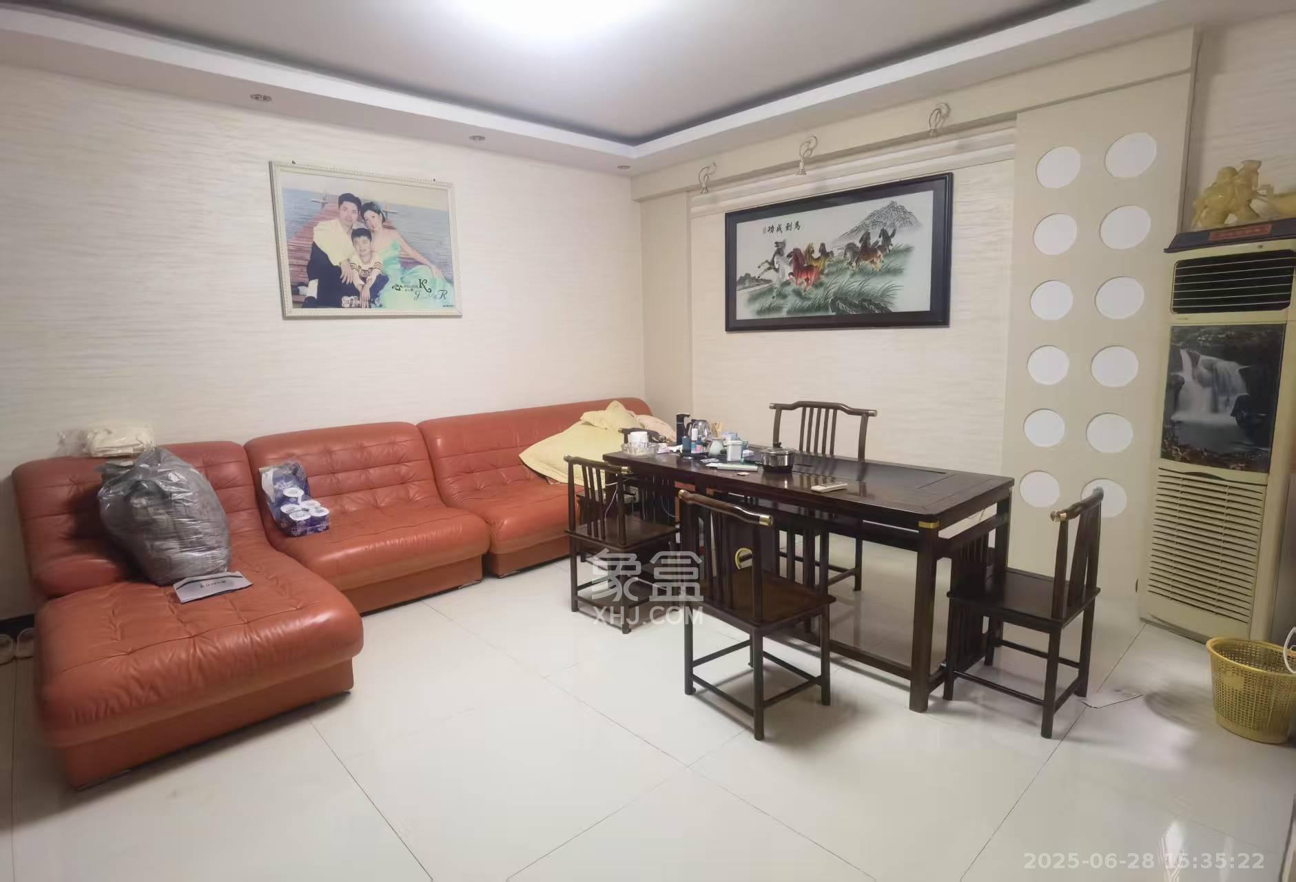 明城公寓 3室2厅2卫 2500.0元/月 明城公寓 3室2厅2卫 2500.0元/月室内图