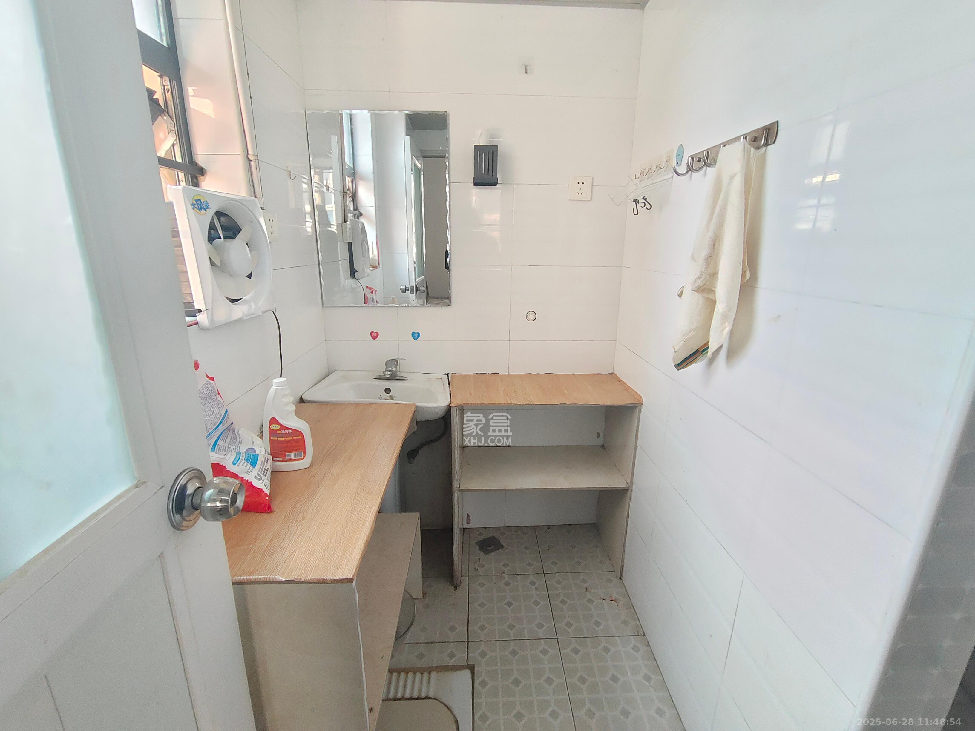 凯通国际城(凯通朝庭) 1室1厅1卫 1100.0元/月 凯通国际城(凯通朝庭) 1室1厅1卫 1100.0元/月室内图