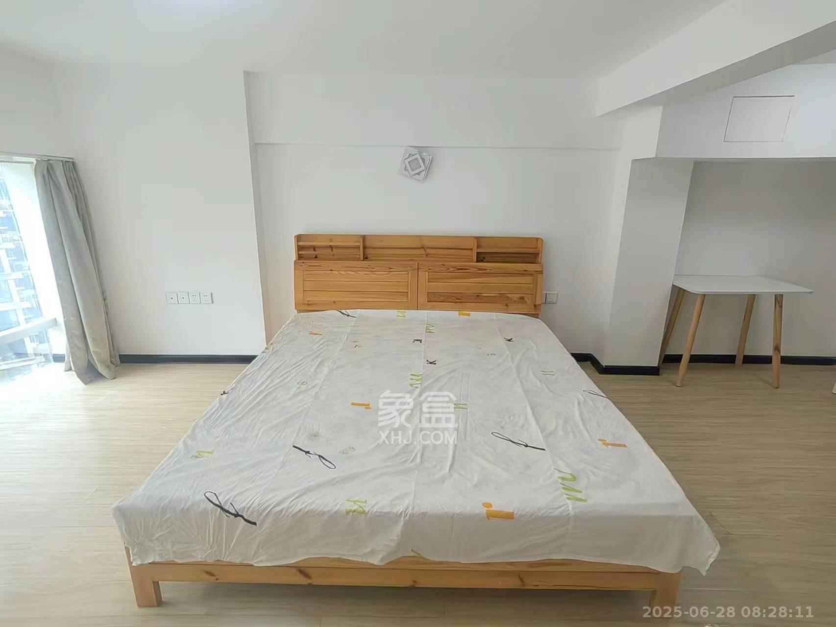 融圣国际  1室2厅1卫   1800.00元/月室内图