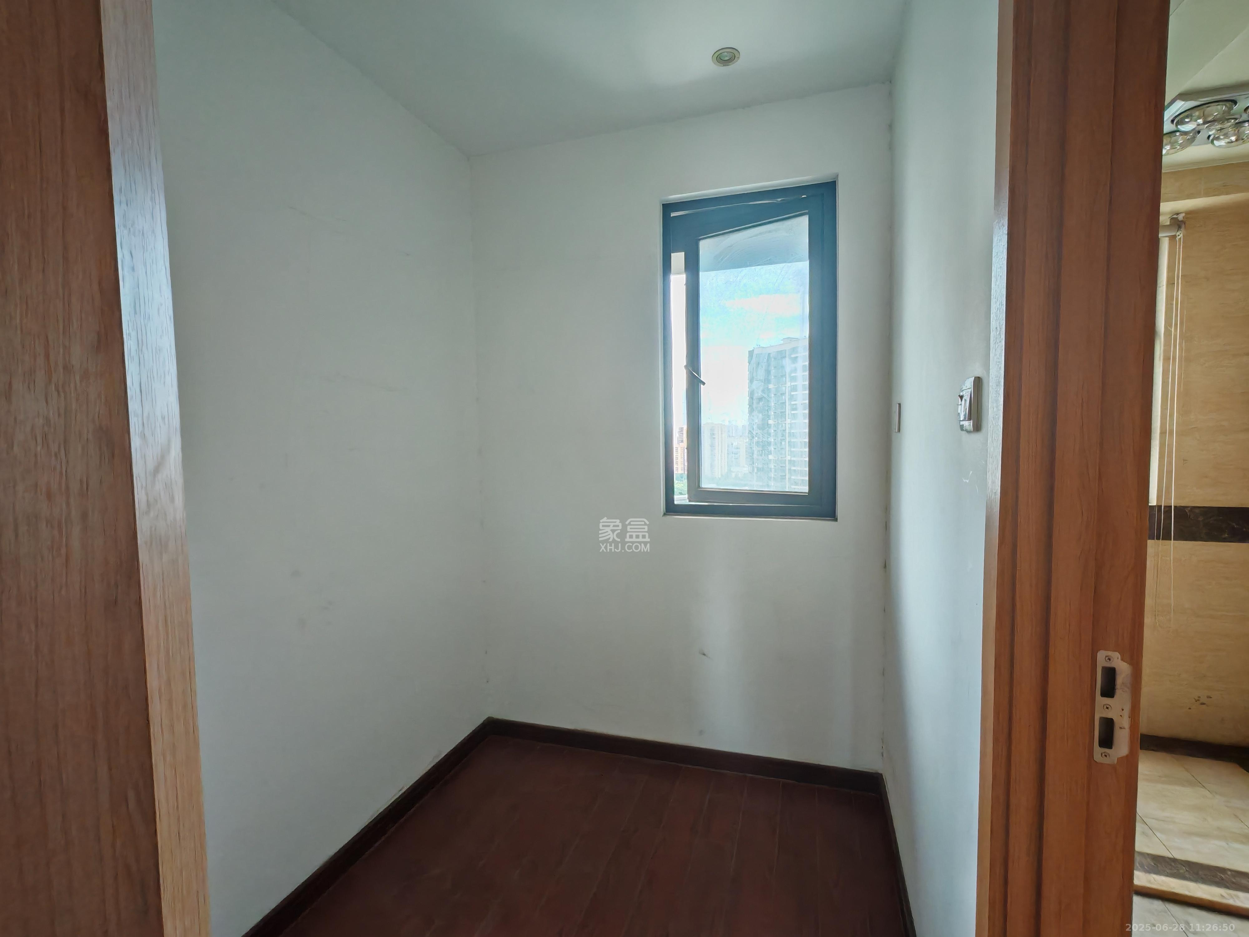 万科魅力之城非凡里 3室2厅2卫 2500.0元/月 万科魅力之城非凡里 3室2厅2卫 2500.0元/月室内图