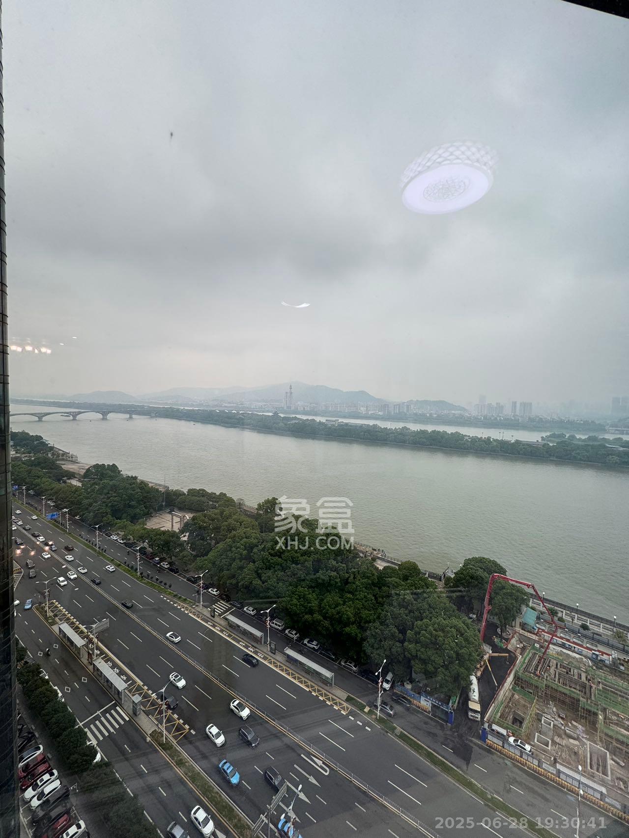 潮宗御苑  1室2厅2卫   7500.00元/月室内图