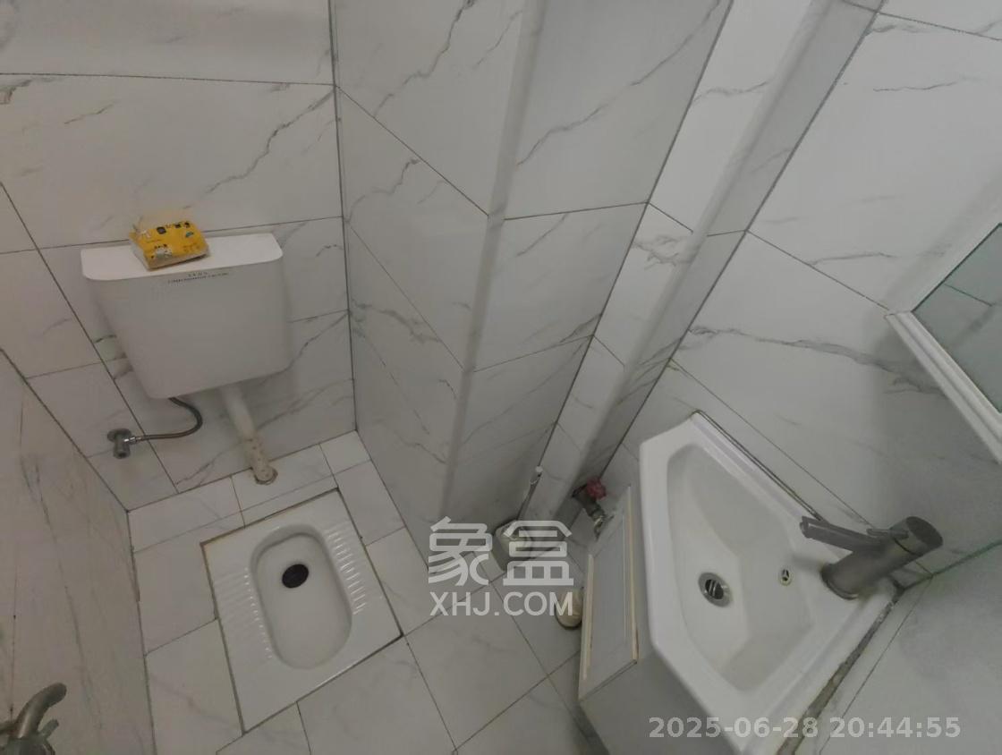 洋湖时代  1室1厅1卫    1180.0元/月室内图